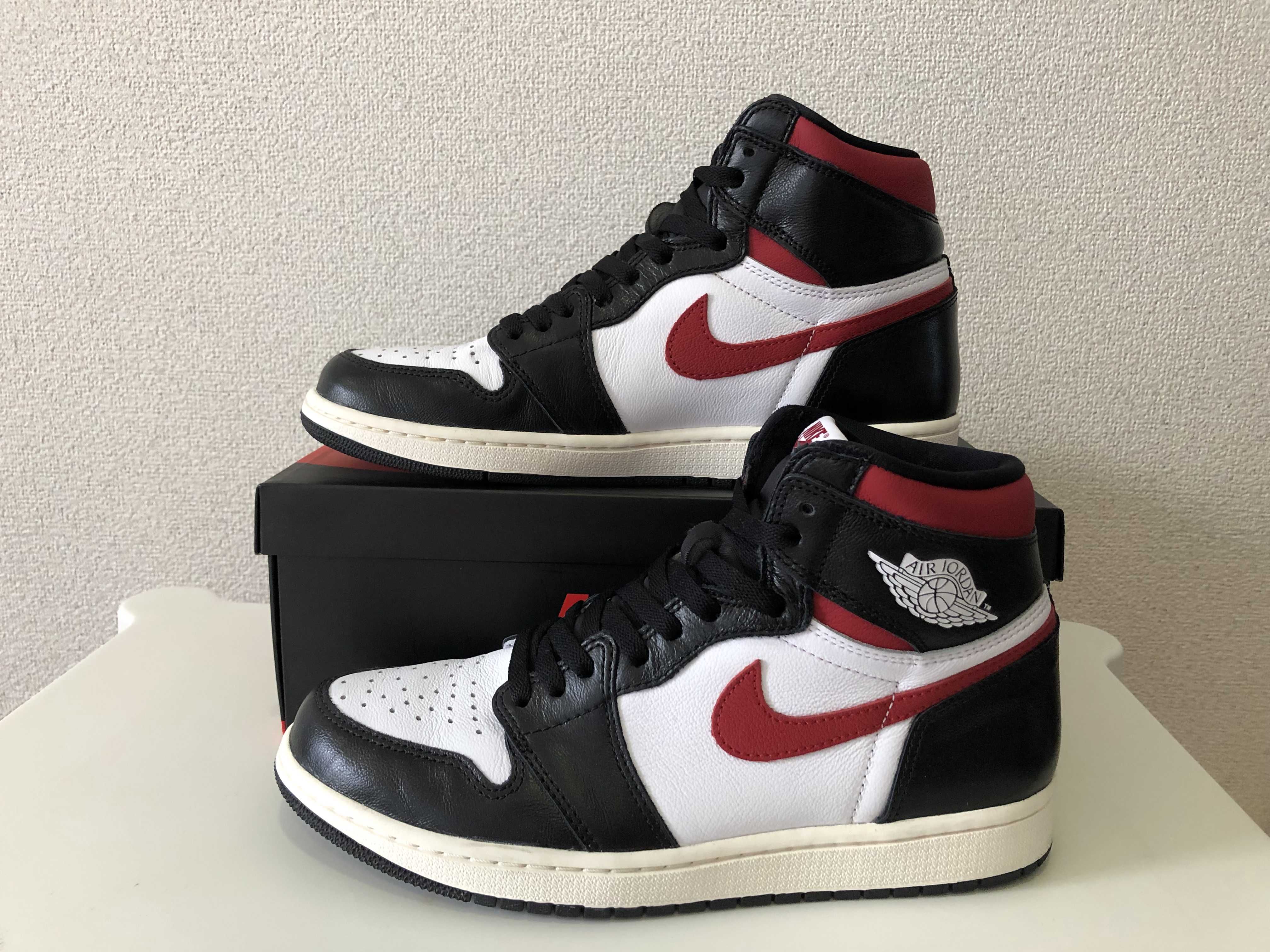 Nike Air Jordan 1 Retro High "Black/White/Sail/Gym Red"