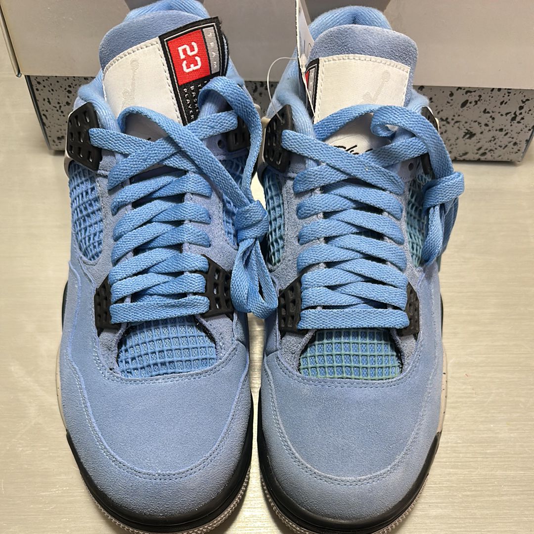 Nike Air Jordan 4 "University Blue"