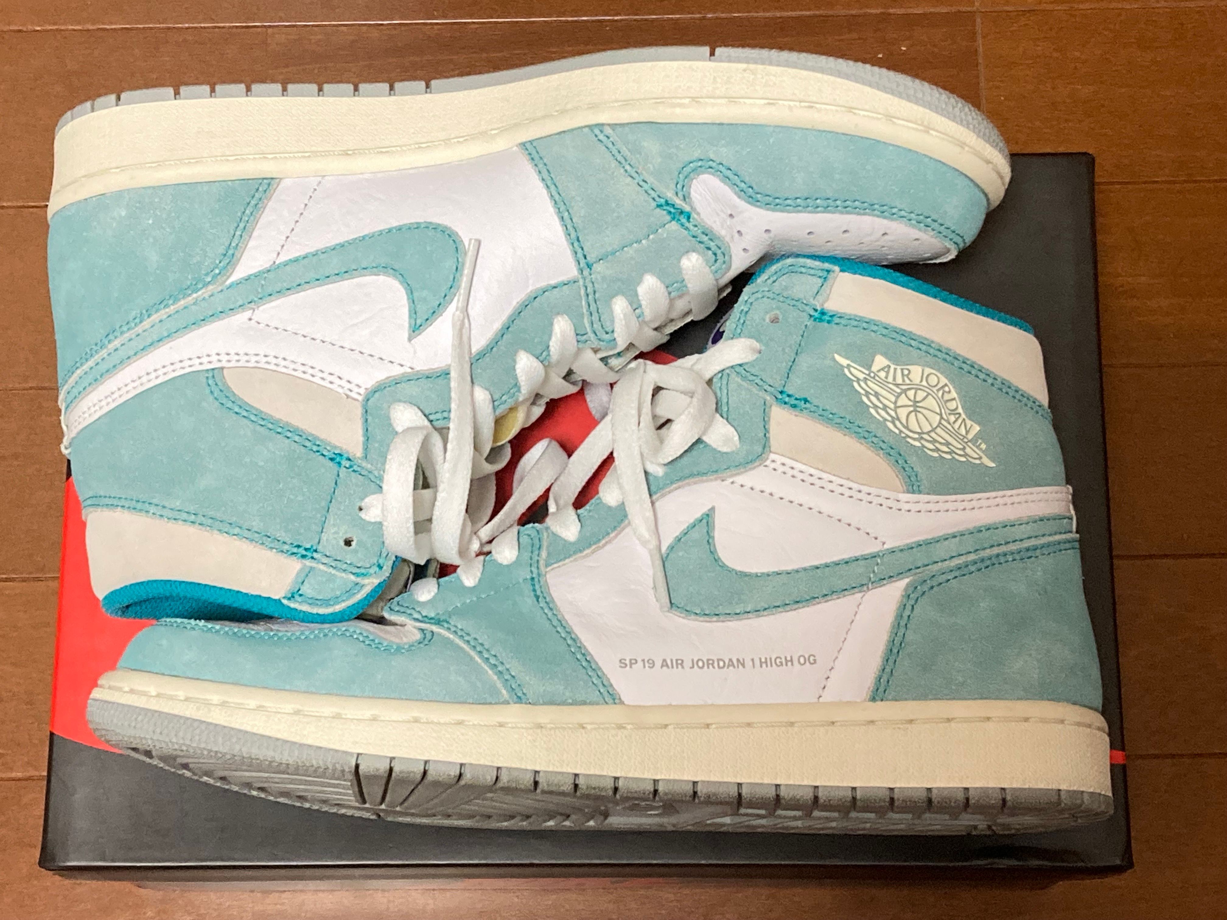 Nike Air Jordan 1 Retro High OG "Turbo Green"