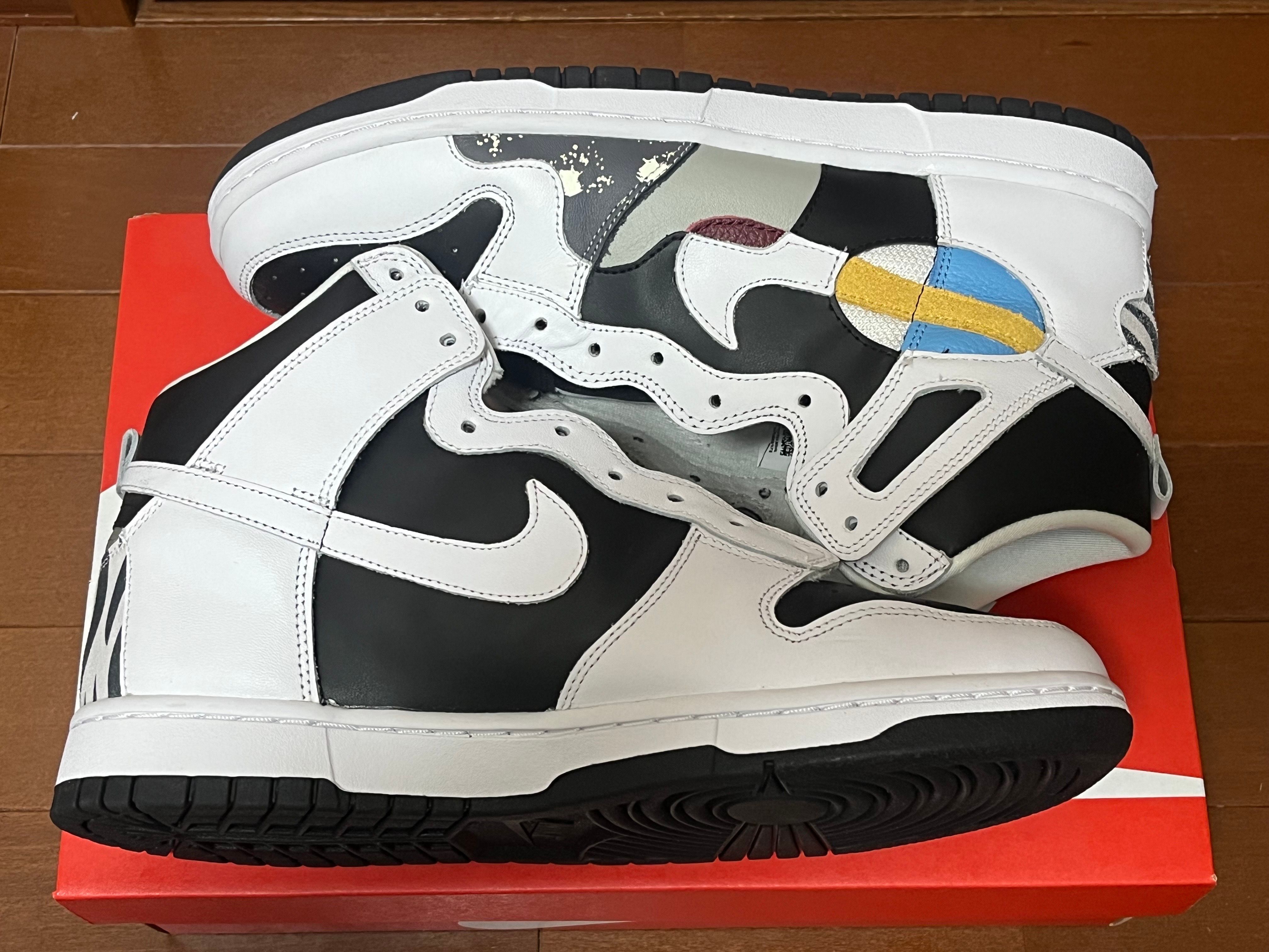 Nike Women's Dunk High "White and Black"