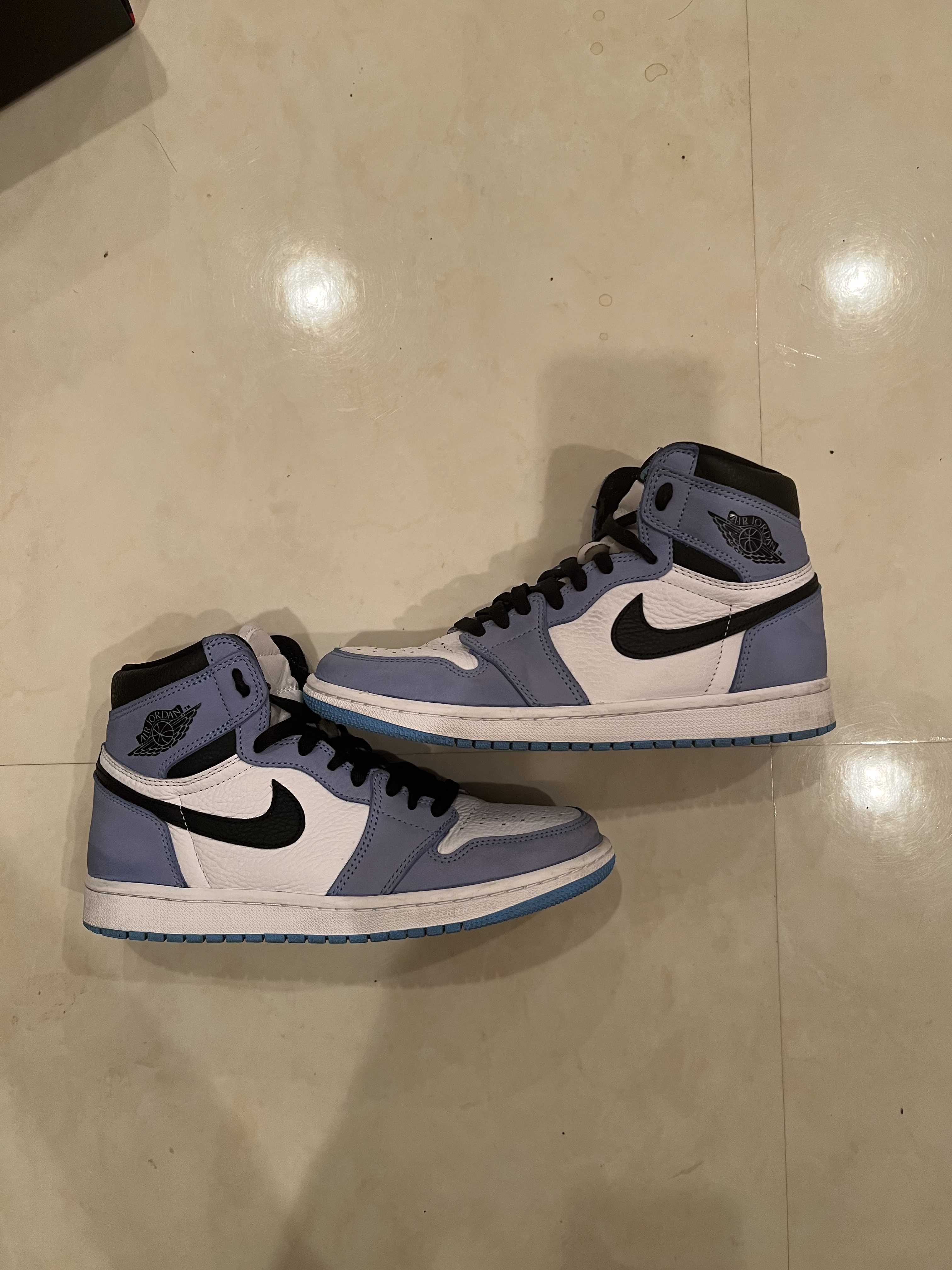 Nike Air Jordan 1 High OG "University Blue"
