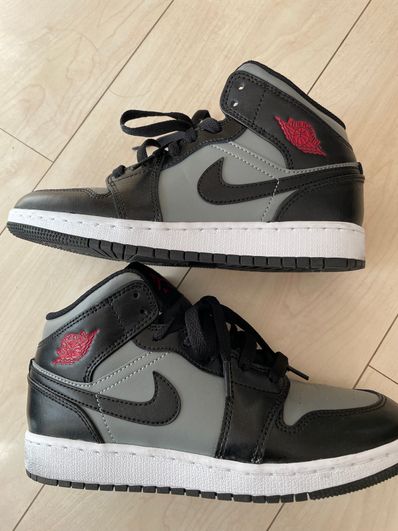 Nike Air Jordan 1 Mid "Shadow"