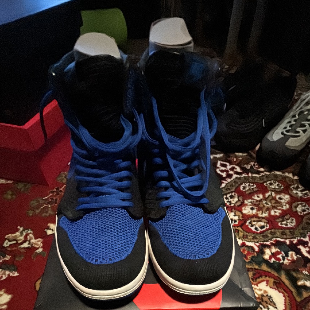 Nike Air Jordan 1 Retro High Flyknit "Royal"