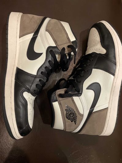 Nike Air Jordan 1 High OG "Sail/Dark Mocha/Black"