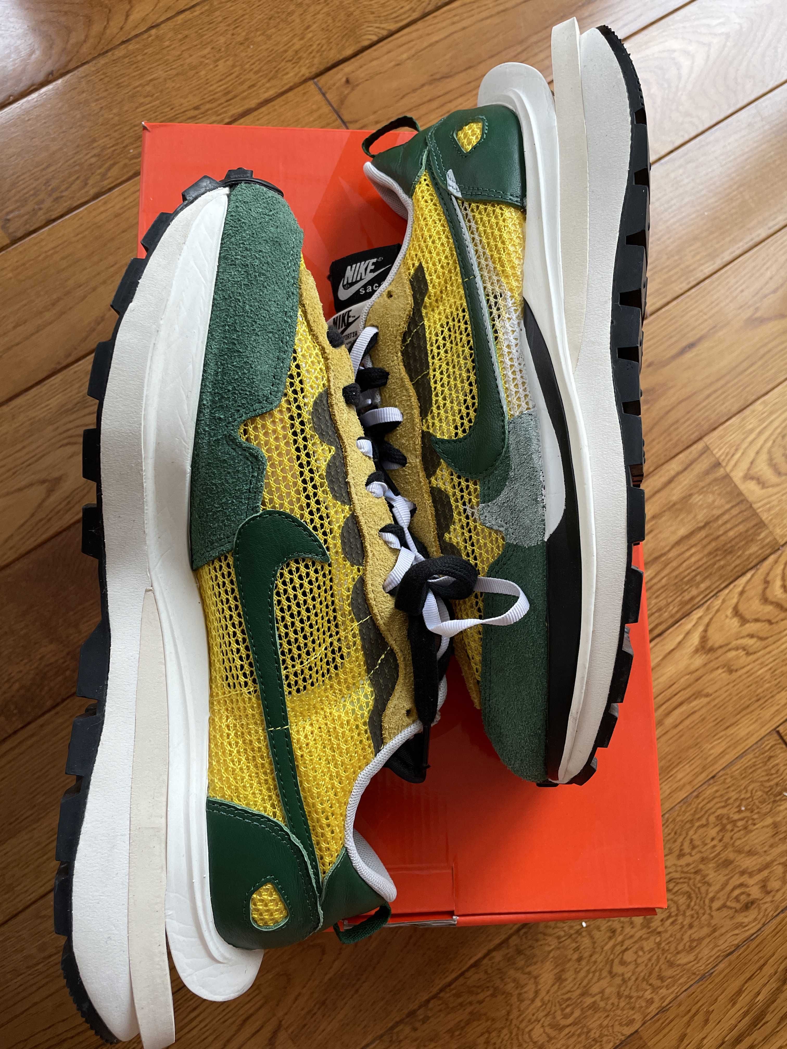 sacai × Nike Vapor Waffle "Tour Yellow/Stadium Green-Sail"