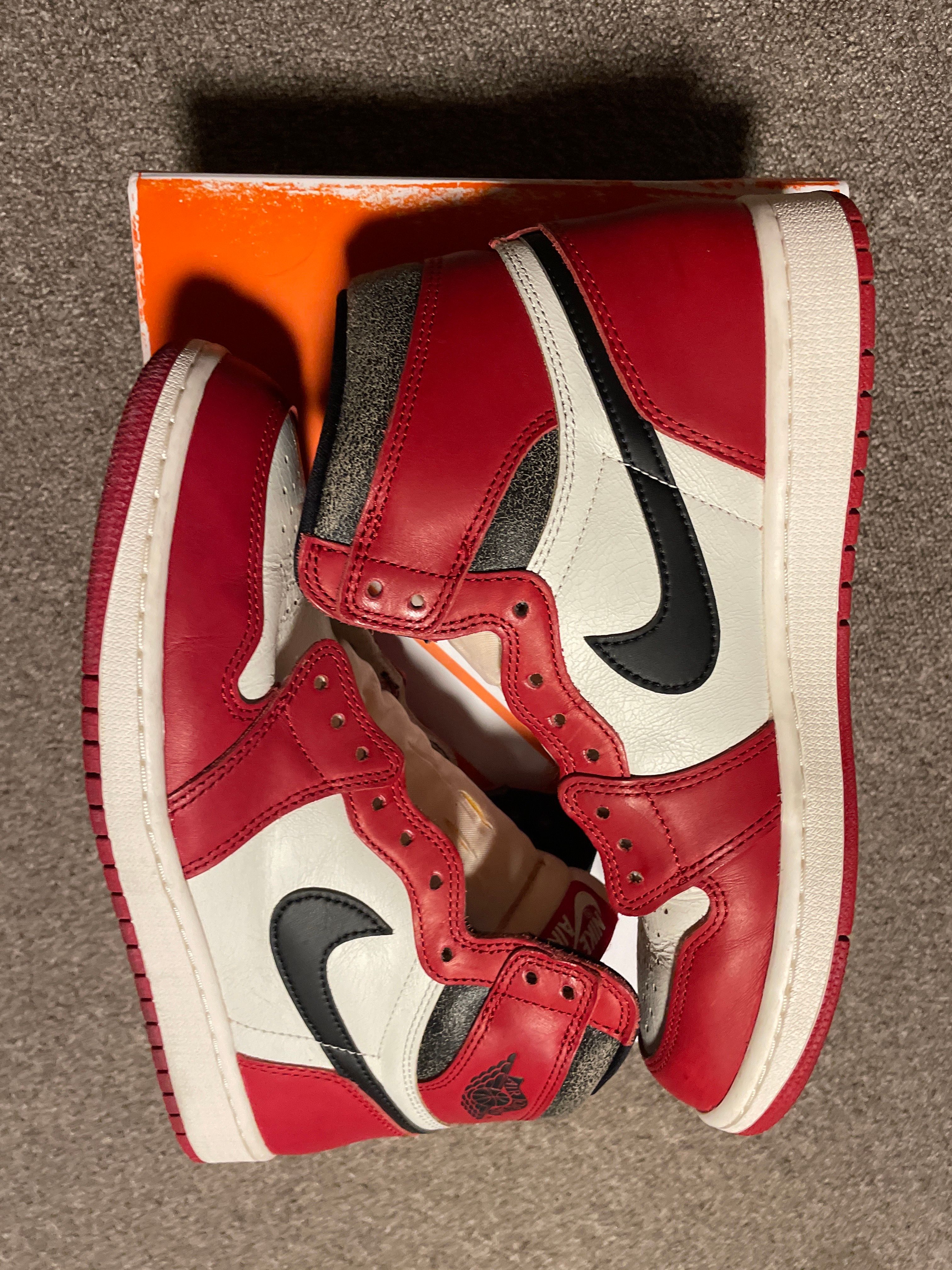 Nike Air Jordan 1 High OG "Lost & Found/Chicago"