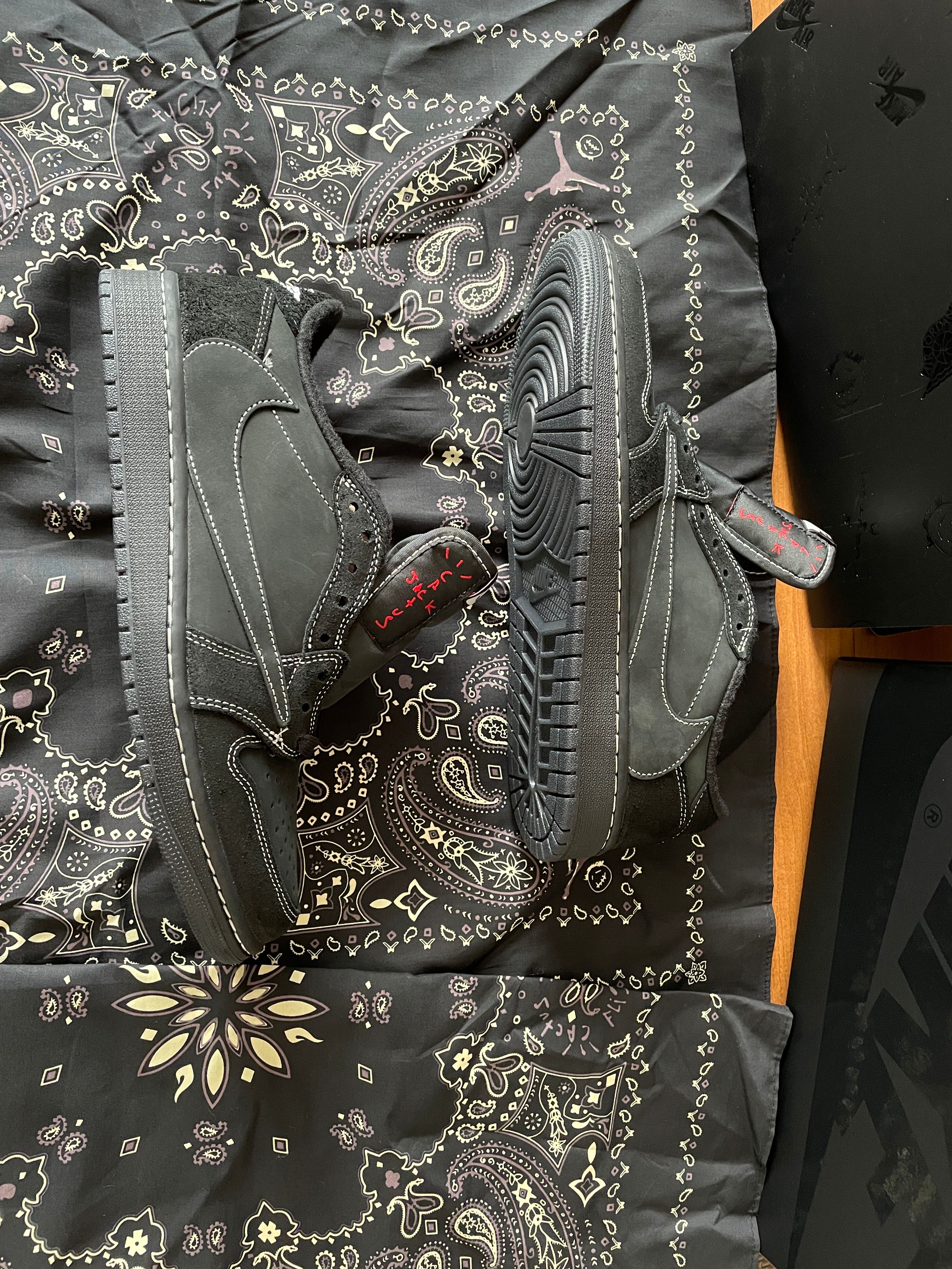 Travis Scott × Nike Air Jordan 1 Low OG SP "Black Phantom"