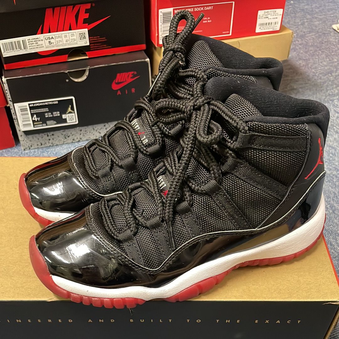 NIKE AIR JORDAN 11 RETRO GS "BRED"