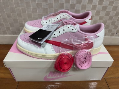 Travis Scott × Nike Air Jordan 1 Retro Low OG "Sail/Tropical Pink"