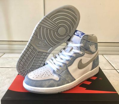 Nike Air Jordan 1 High OG "Hyper Royal"