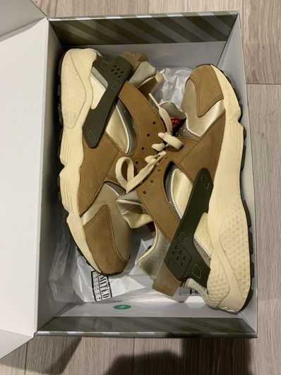 Stussy × Nike Air Huarache "Desert Oak"