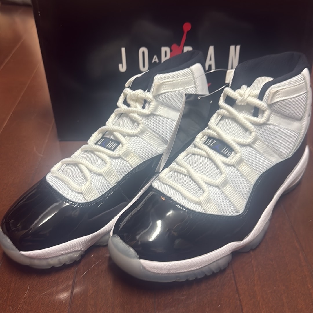 Nike Air Jordan 11 Retro "Concord" (2018)