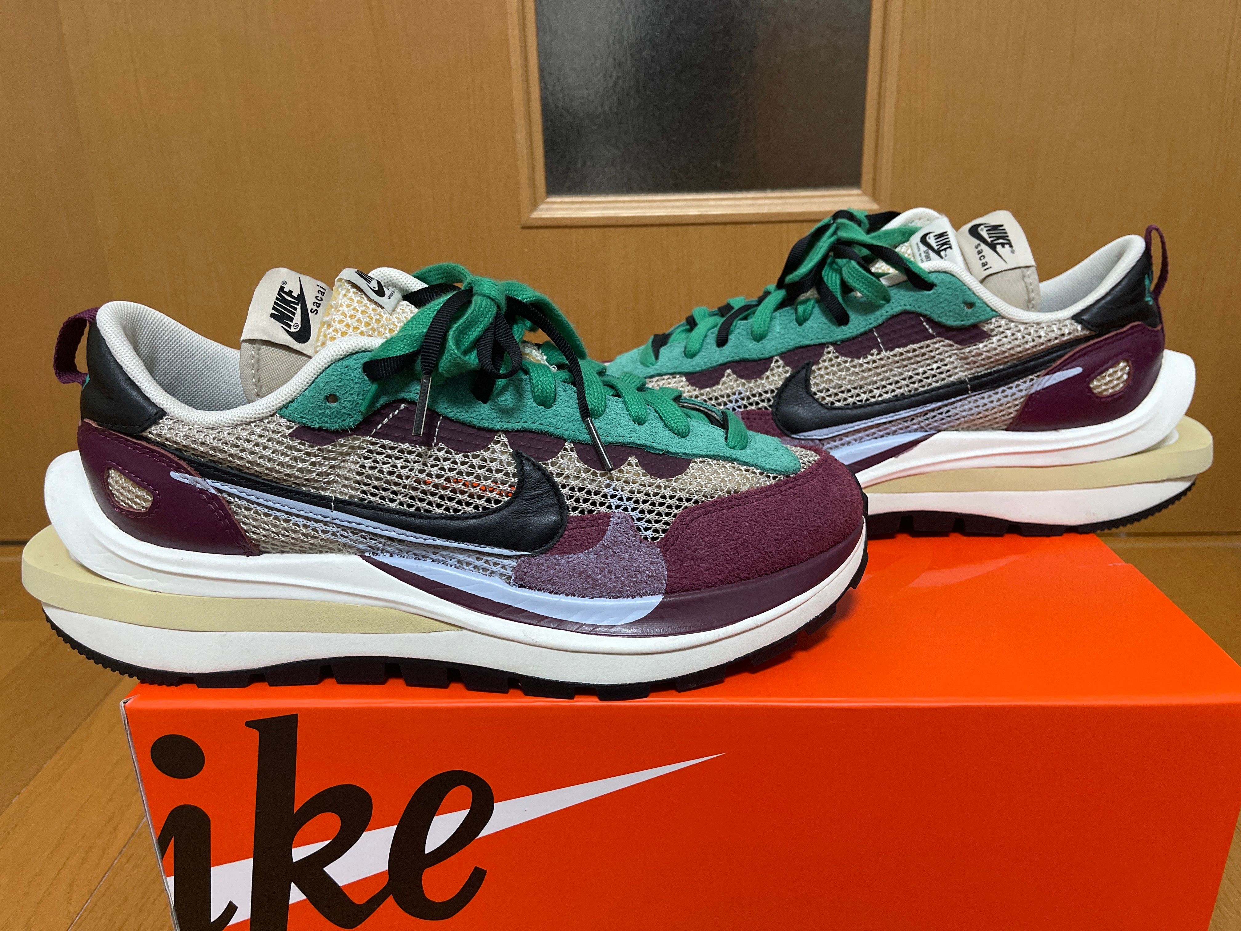 sacai × Nike Vapor Waffle "String/Red/Green"