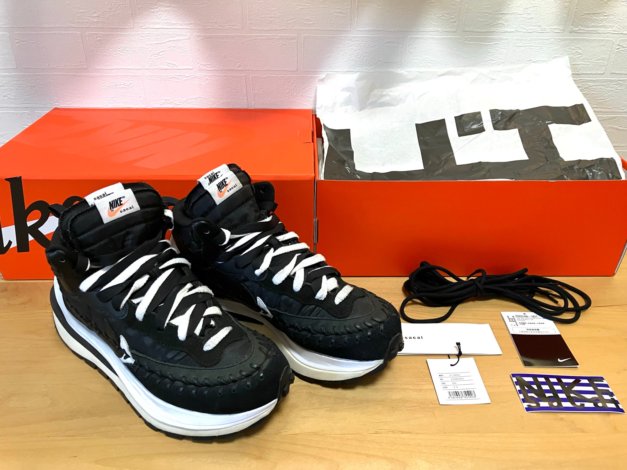 Jean-Paul Gaultier × sacai × Nike Vapor Waffle "Black/Black-White"