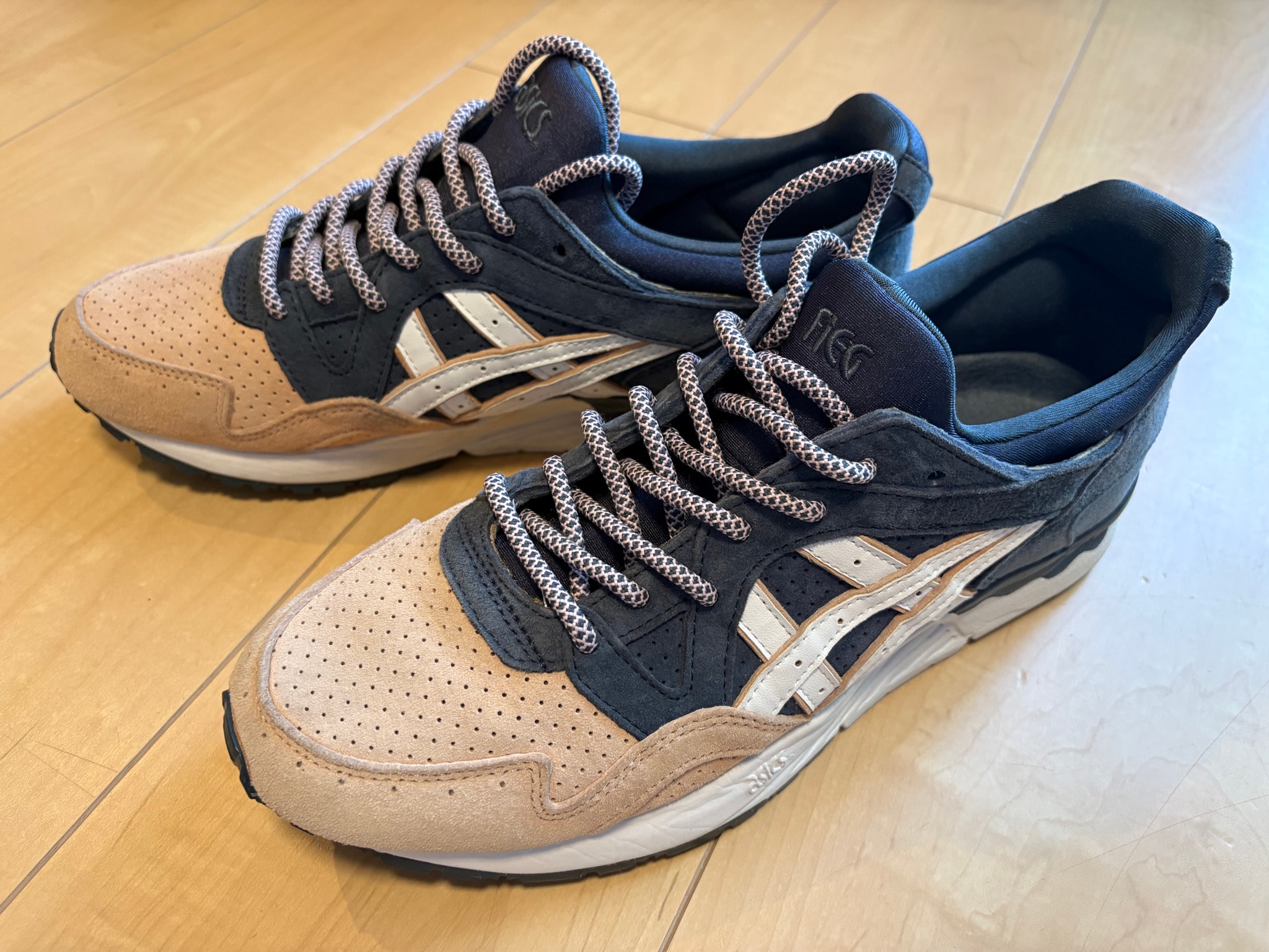 KITH 10TH × Asics Gel-Lyte 5 "Salmon Toe"