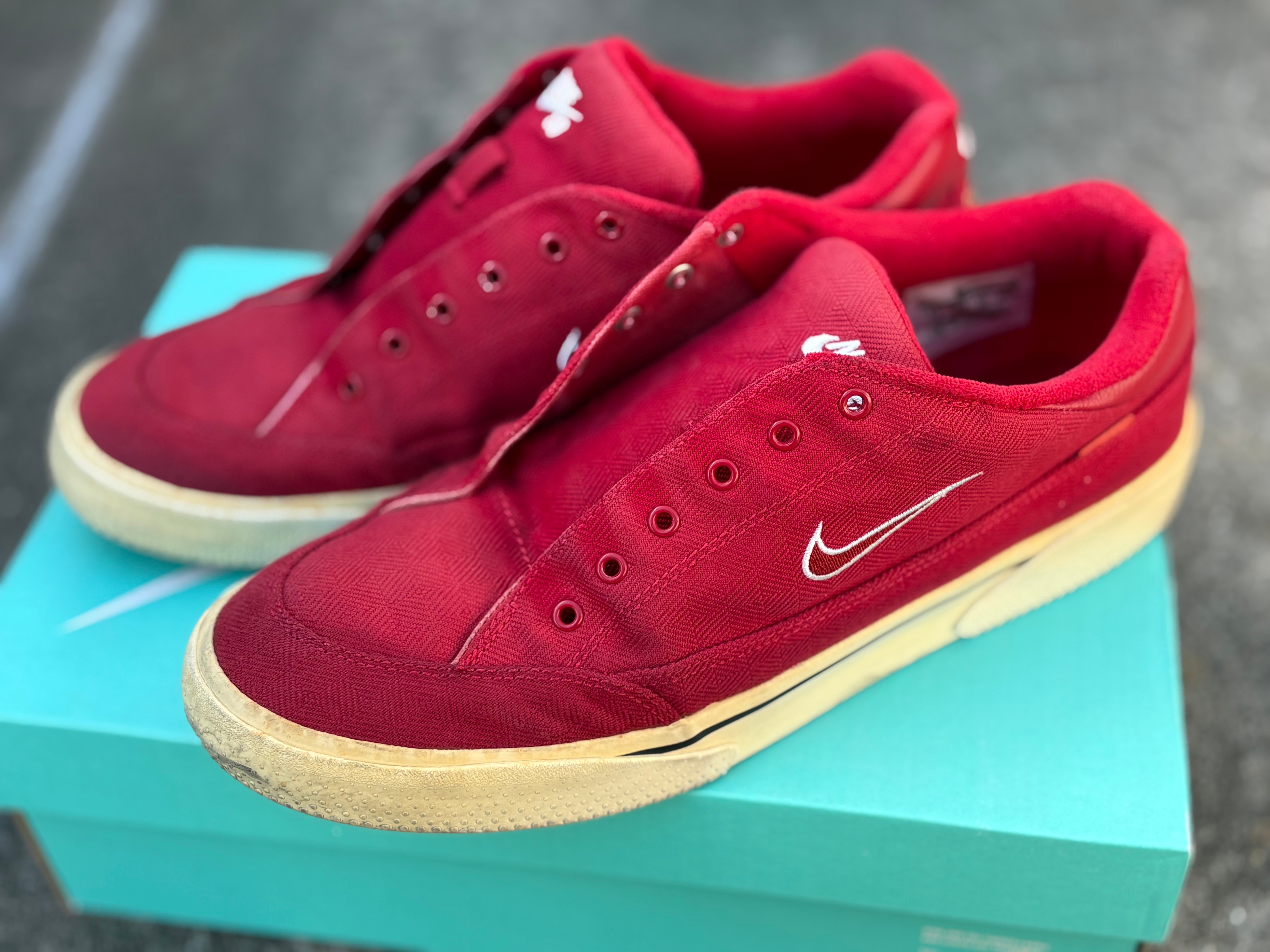 シュプリーム × ナイキ SB GTS "レッド"