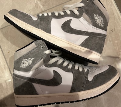 Nike Air Jordan 1 Retro High OG "Black and Smoke Grey"
