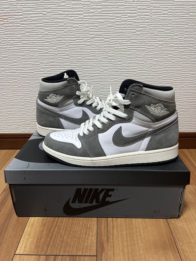 Nike Air Jordan 1 Retro High OG "Black and Smoke Grey"