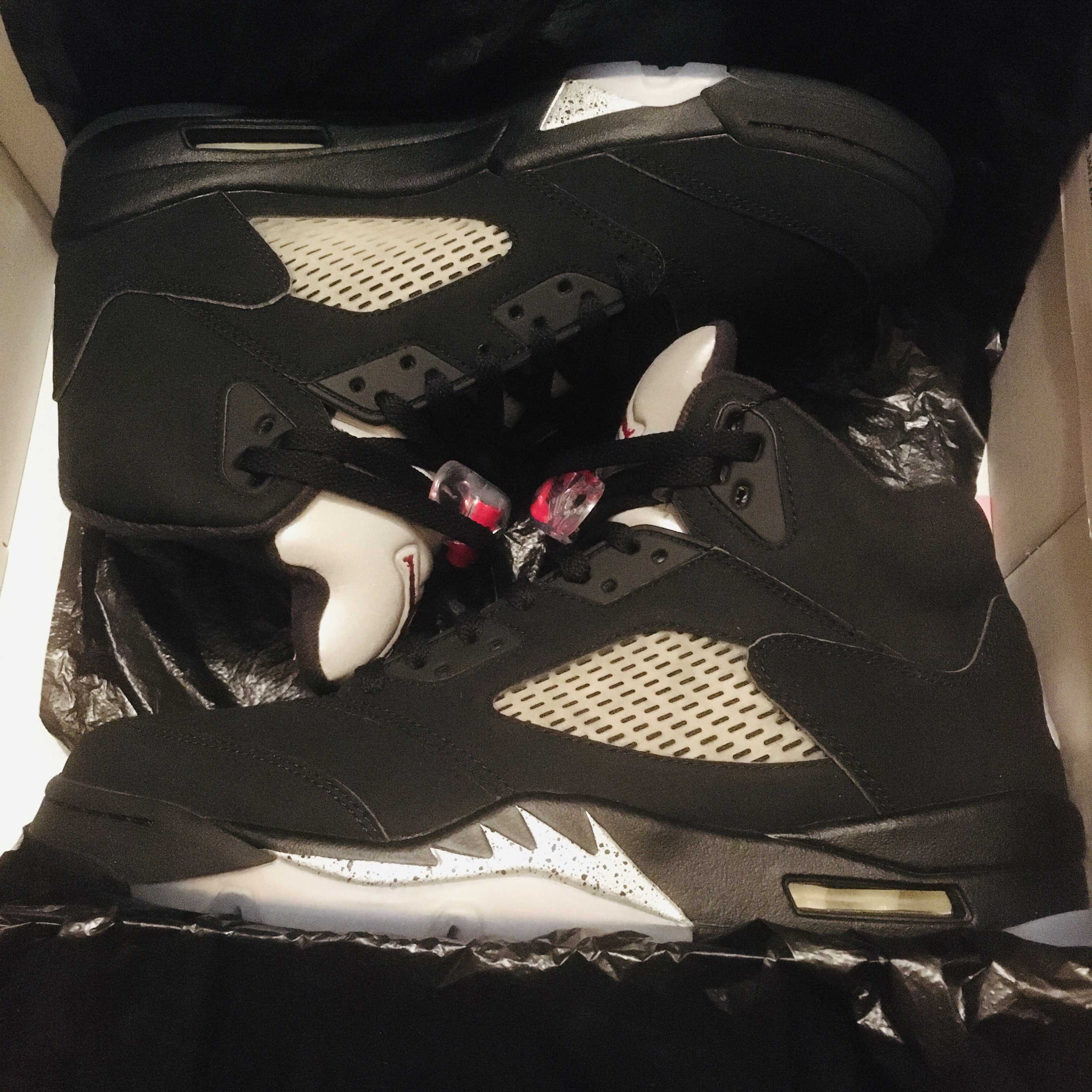 Nike Air Jordan 5 Retro OG "Black/Fire Red/Metallic Silver/White" (2016)