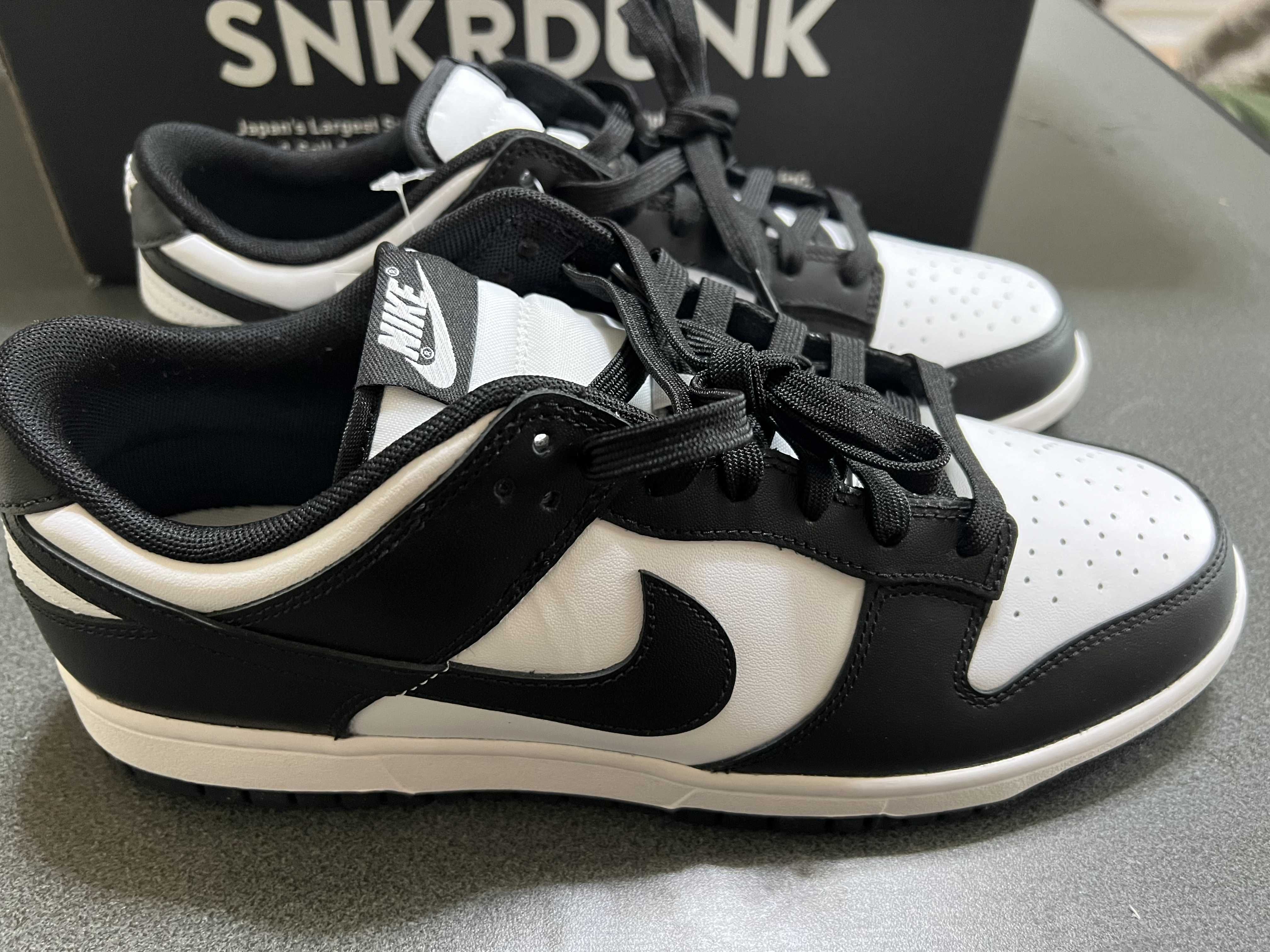 Nike Dunk Low Retro "Panda/White/Black"