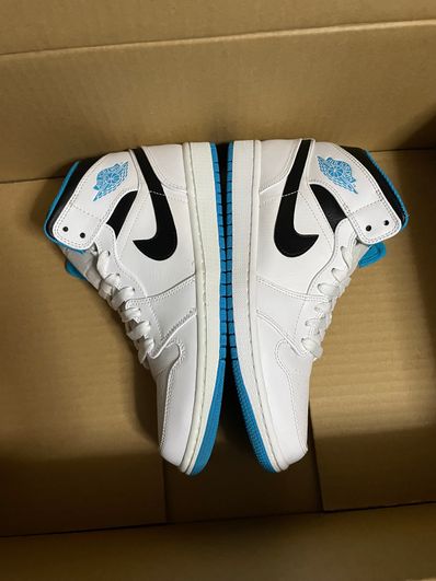 Nike Air Jordan 1 Mid "White/Laser blue"