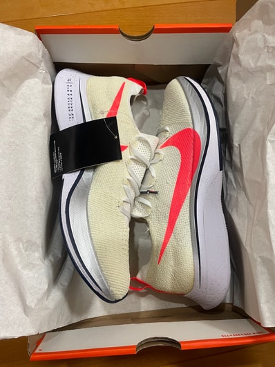 Nike Vaporfly 4% Flyknit Ekiden Pack "White/Flash Crimson"