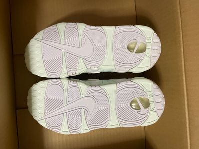 NIKE Women's AIR MORE UPTEMPO "BARLEY GREEN"