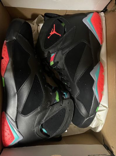 Retro 7 2025 barcelona nights