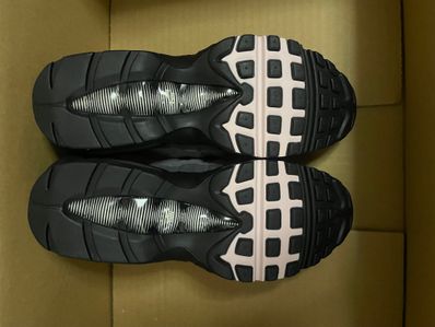 Nike Air Max 95 "Gunsmoke/Pink Foam"
