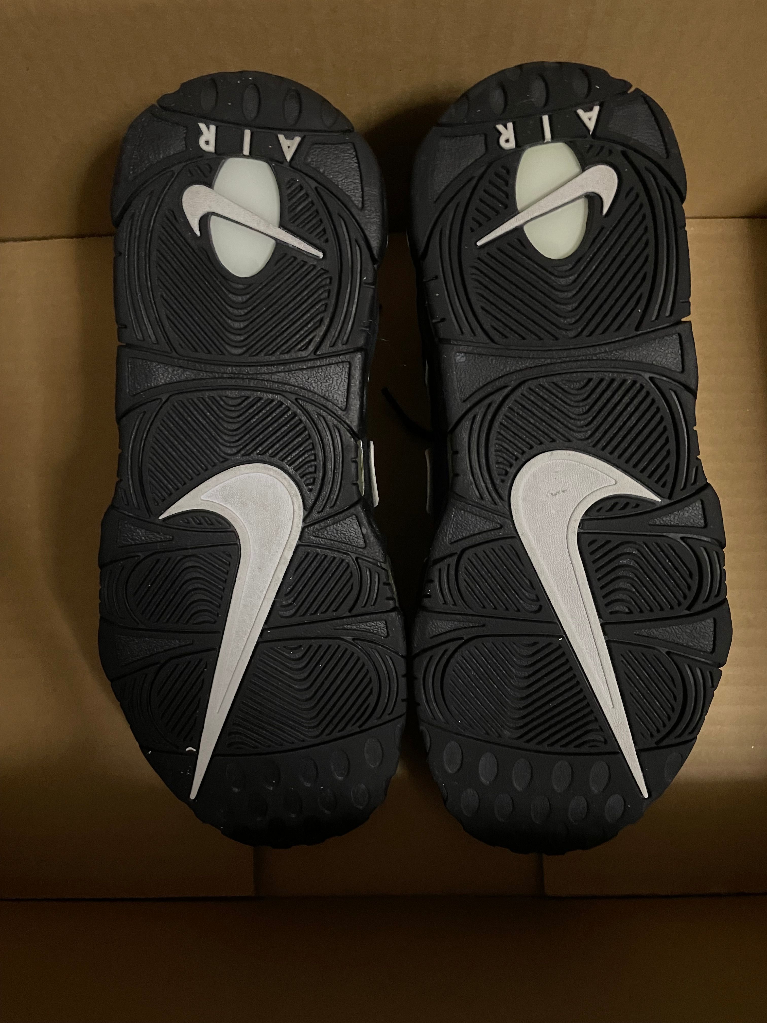 NIKE AIR MORE UPTEMPO "BLACK/WHITE"(2016)