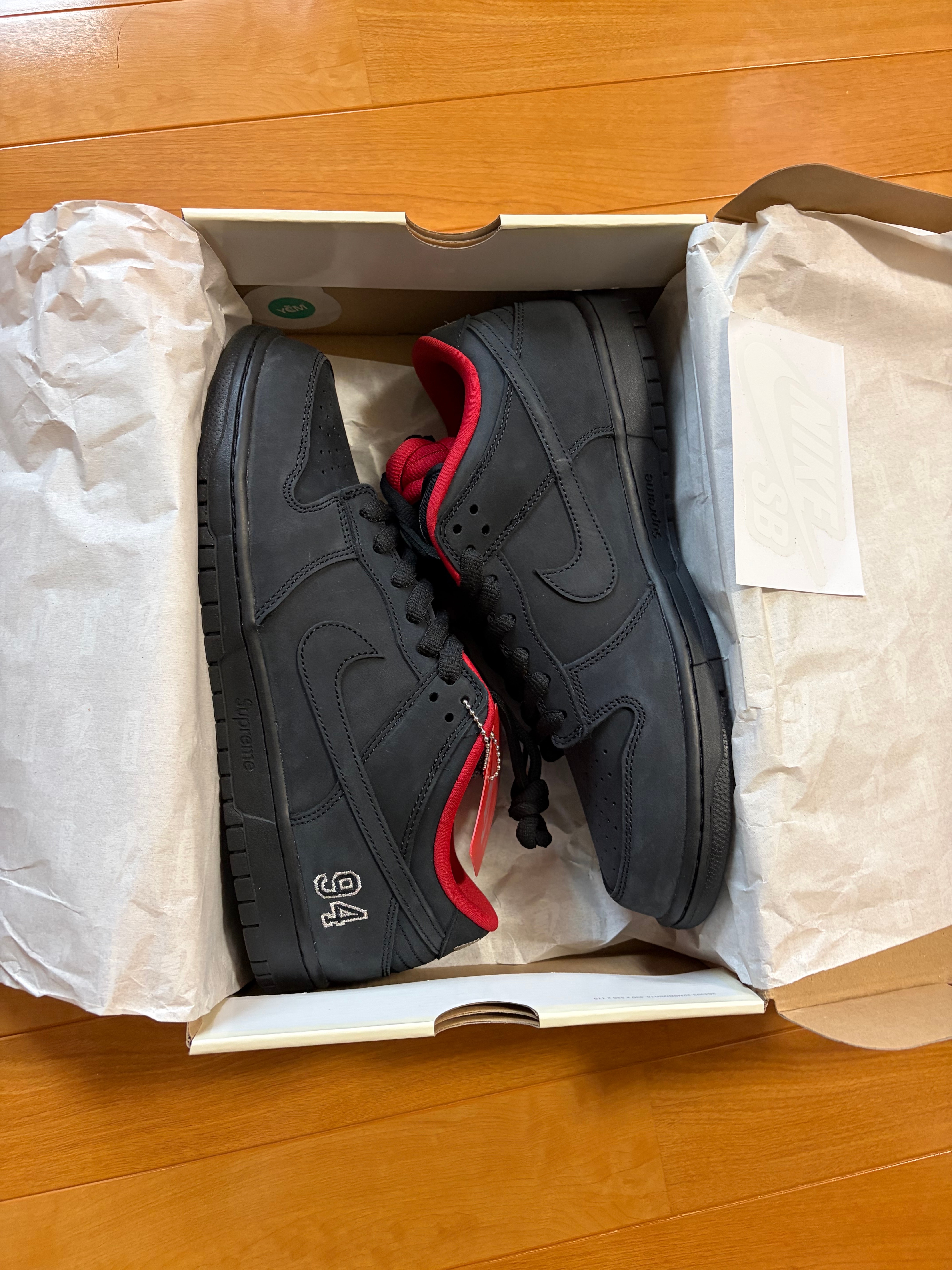 Supreme × Nike SB Dunk Low "Black" (25FW Week2)