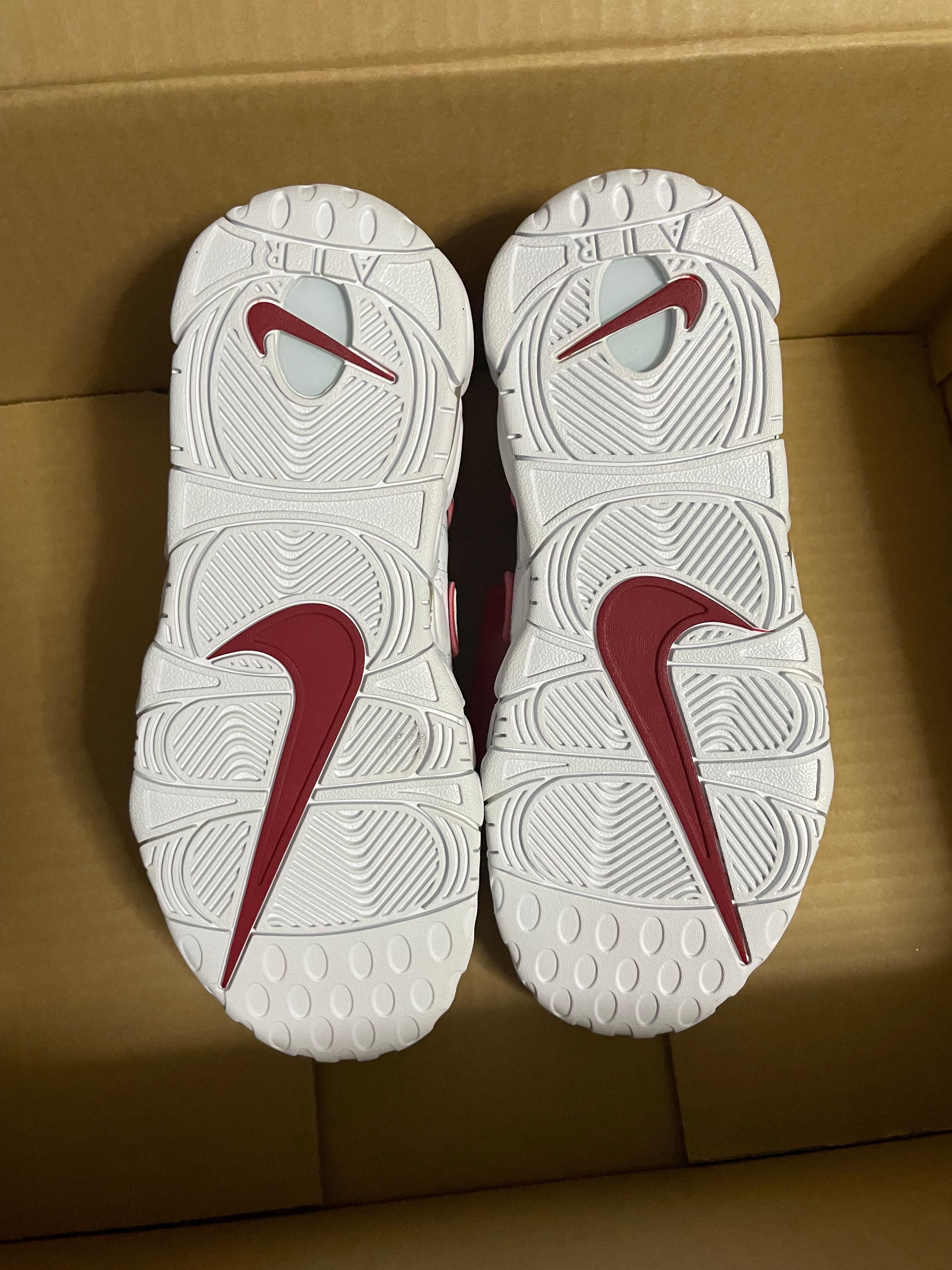 NIKE AIR MORE UPTEMPO "WHITE/VARSITY RED" (2021)