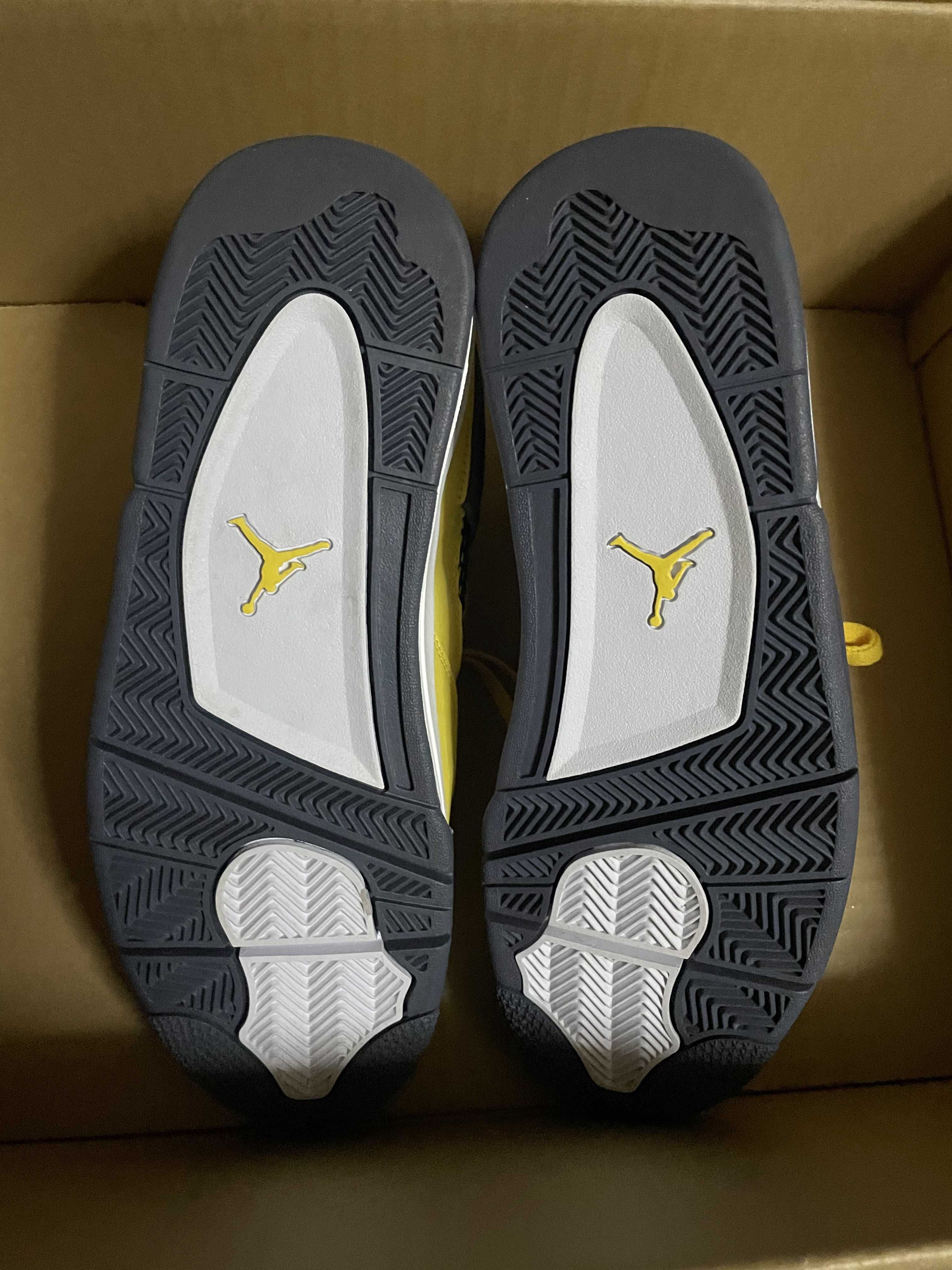 Nike Air Jordan 4 "Tour Yellow"