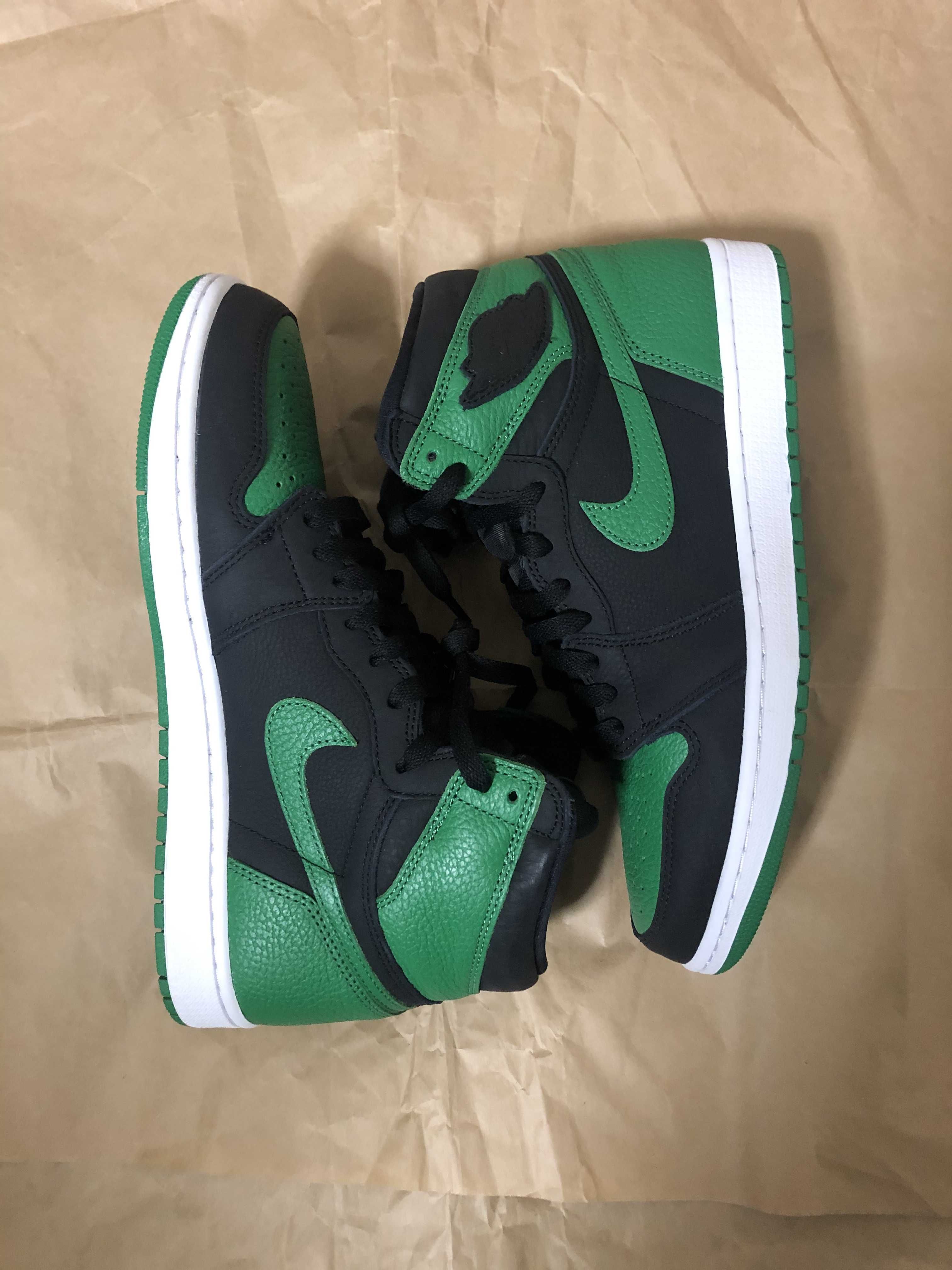Nike Air Jordan 1 Retro High OG "Black/Pine Green" (2020)      