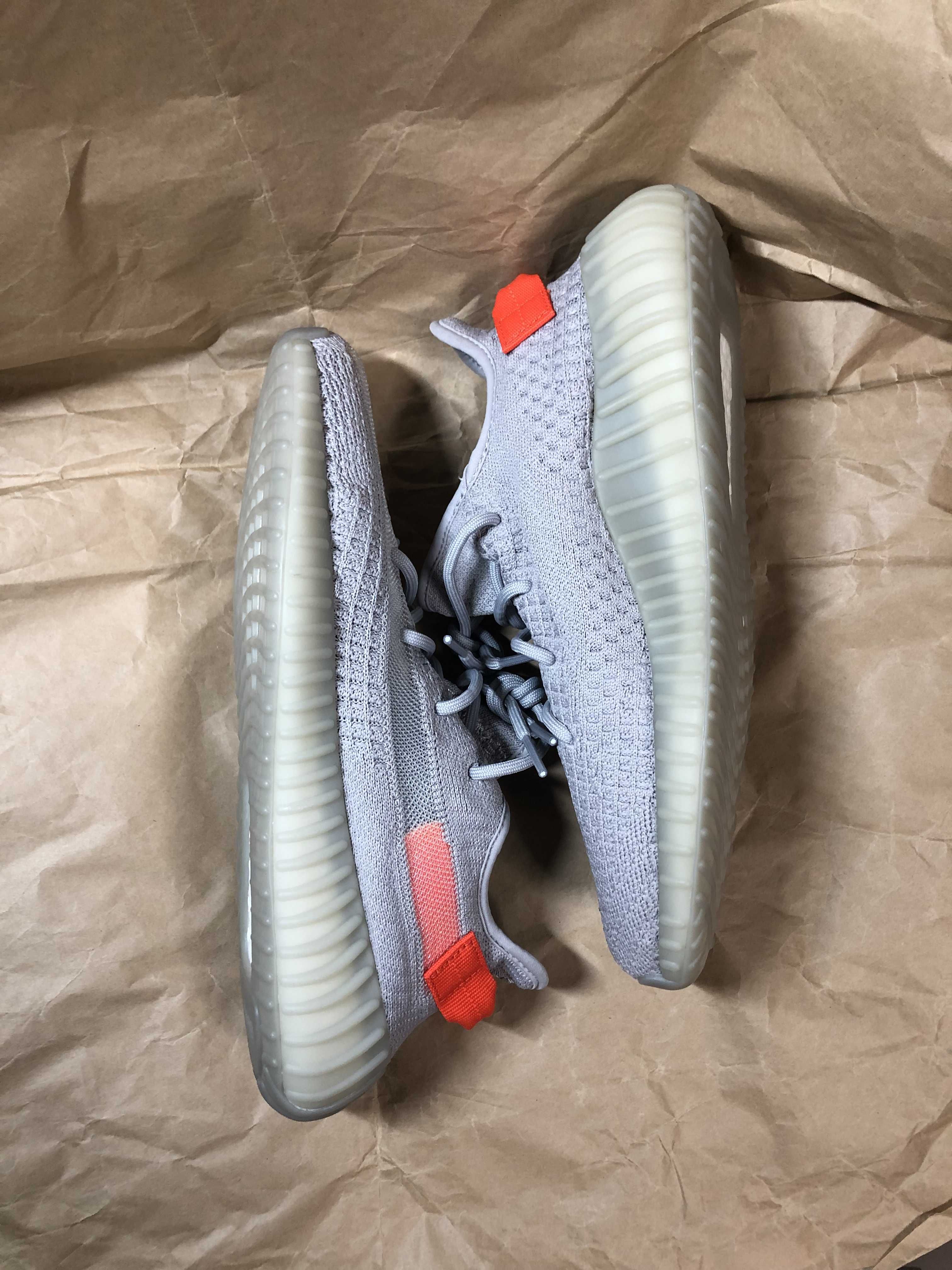 adidas YEEZY Boost 350 V2 "Tail Light"
