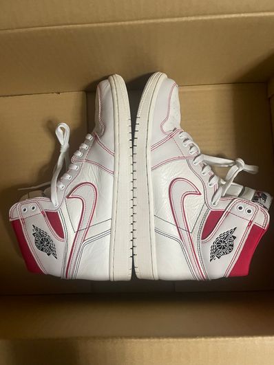 Nike Air Jordan 1 Retro High OG "Sail/University Red"