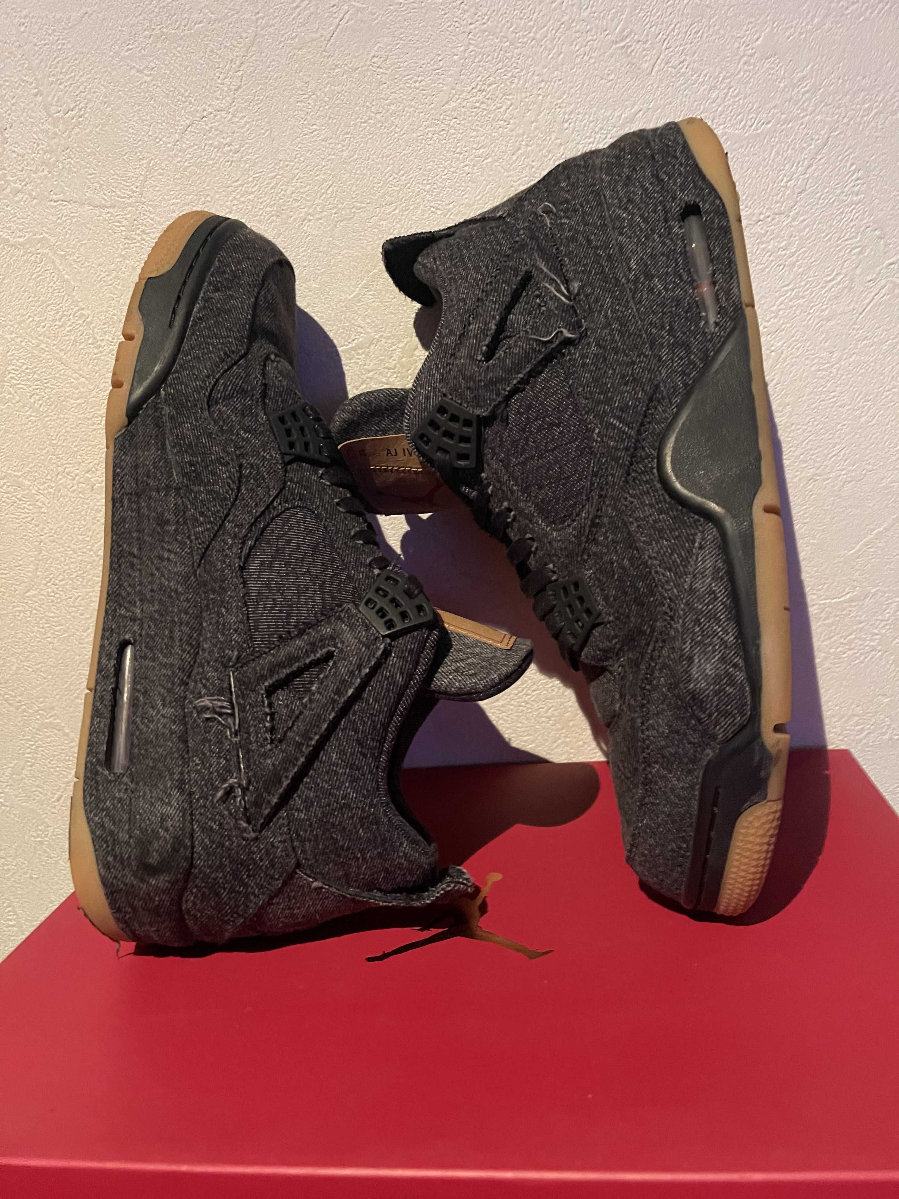 Nike × Levi's Air Jordan 4 "Black Denim" (Tag: ®)