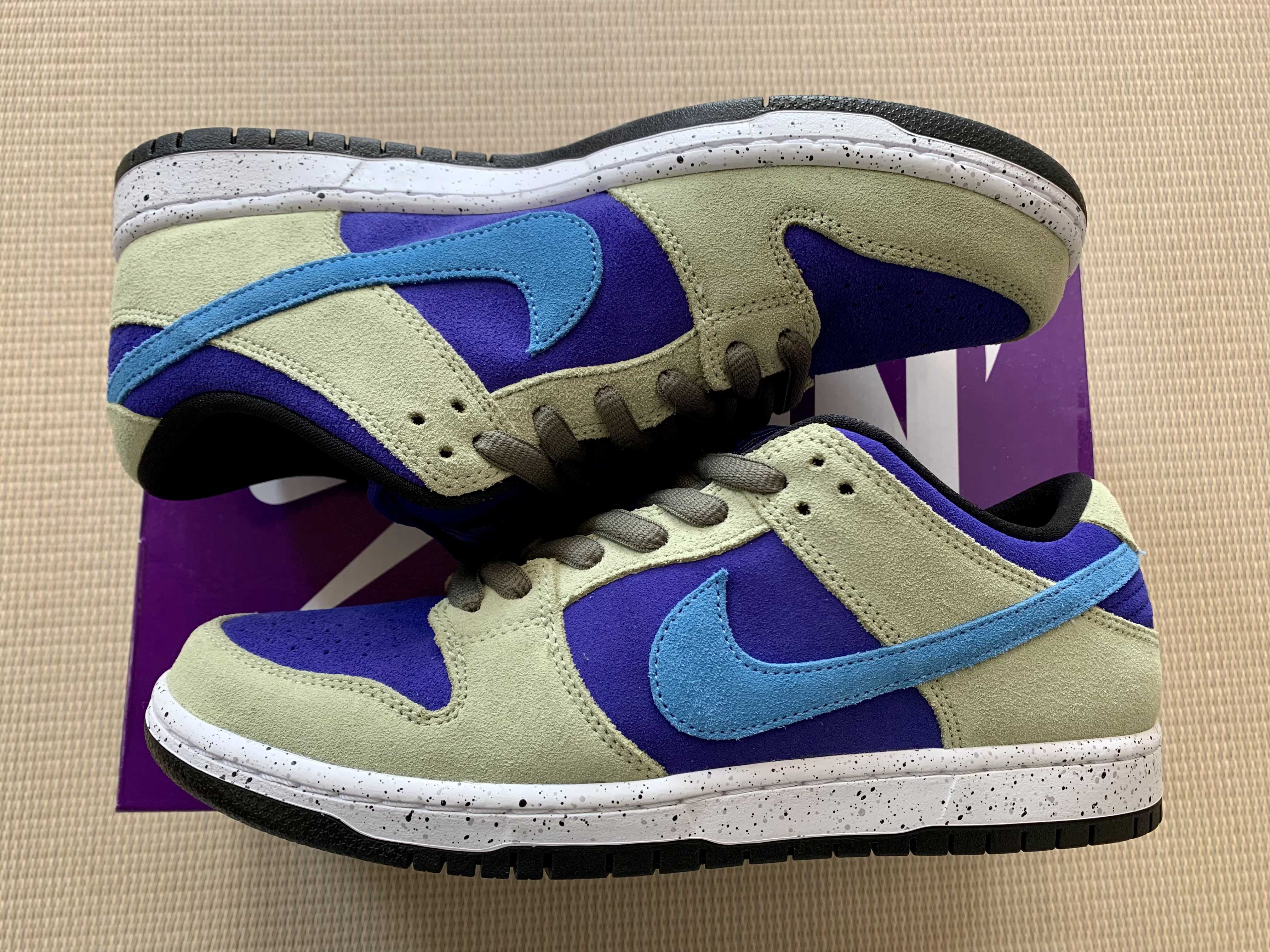 Nike SB Dunk Low "Celadon"