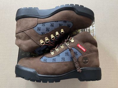 Supreme × Timberland Field Boot "Brown"