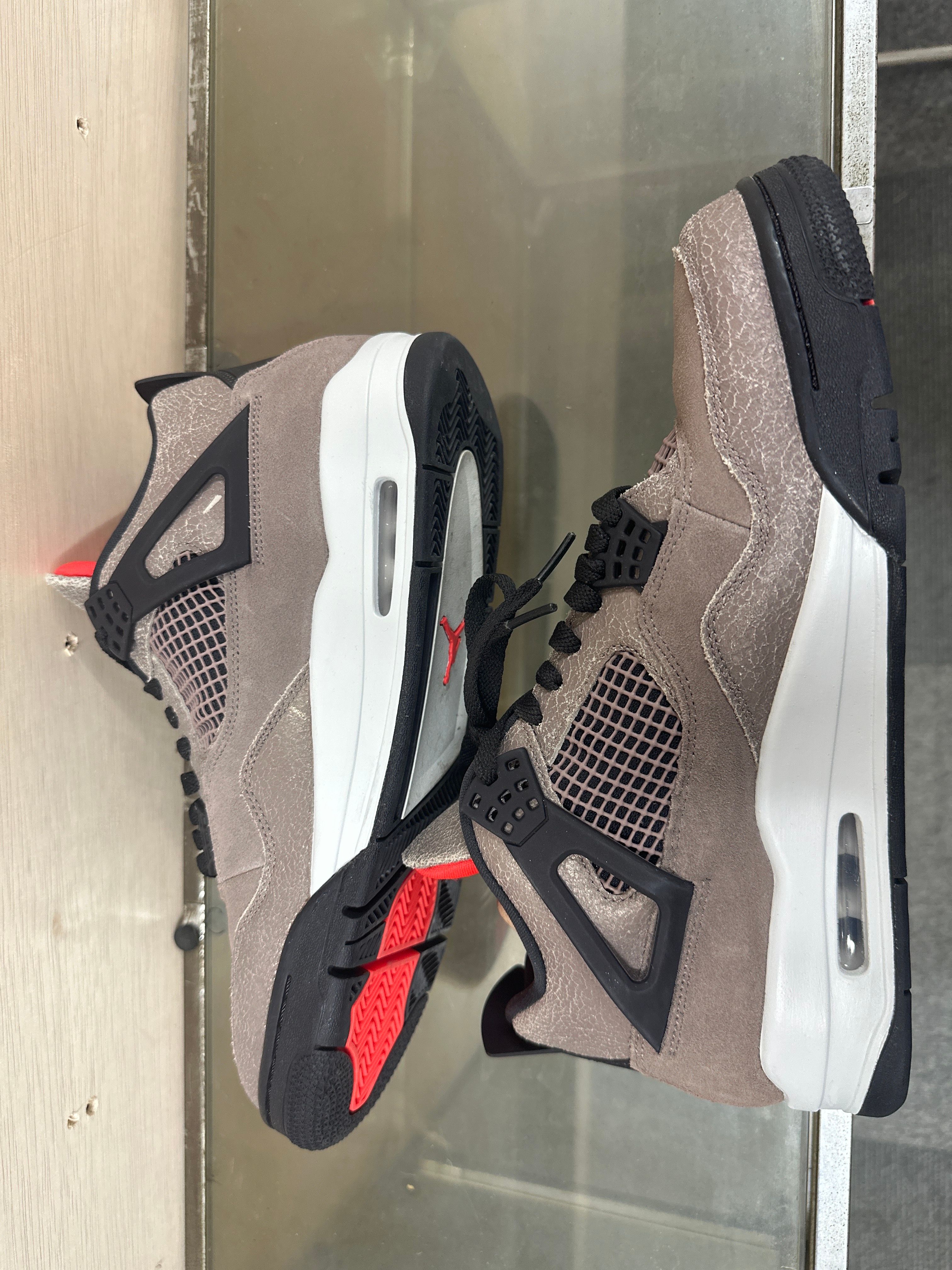 Nike Air Jordan 4 "Taupe Haze"