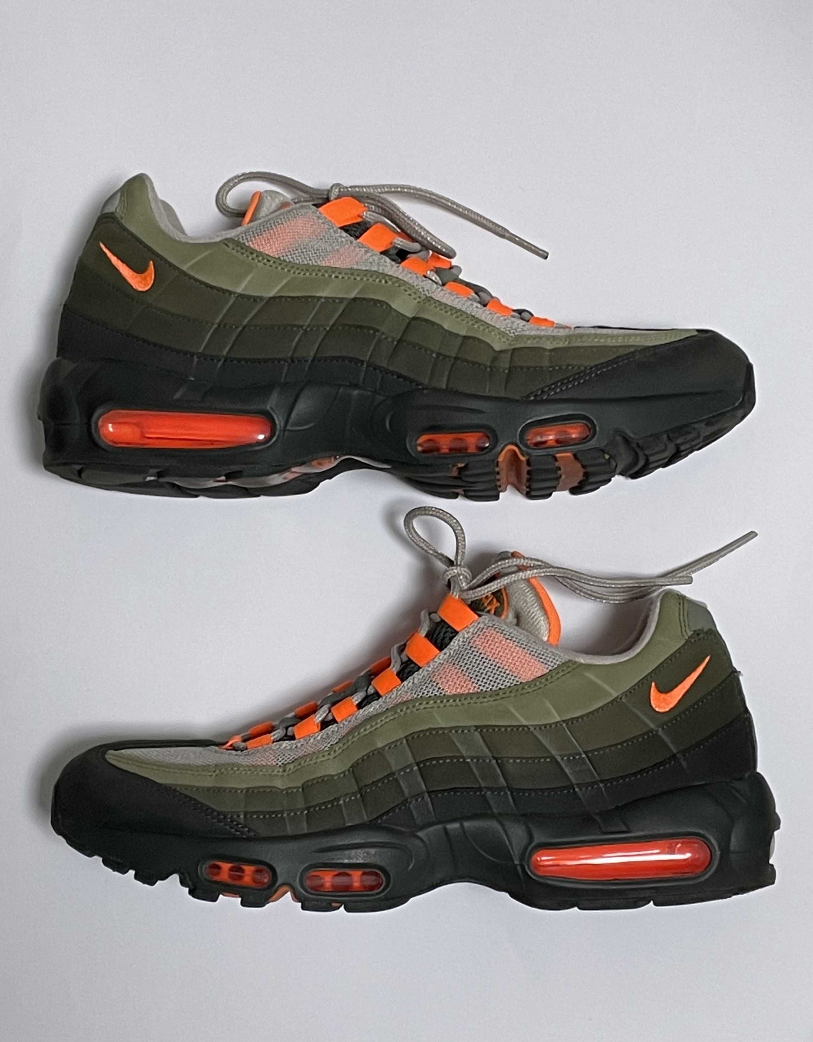 Nike Air Max 95 "String/Total Orange"
