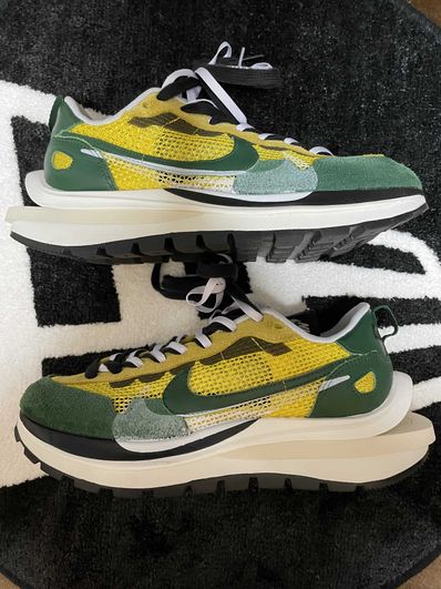 sacai × Nike Vapor Waffle "Tour Yellow/Stadium Green-Sail"