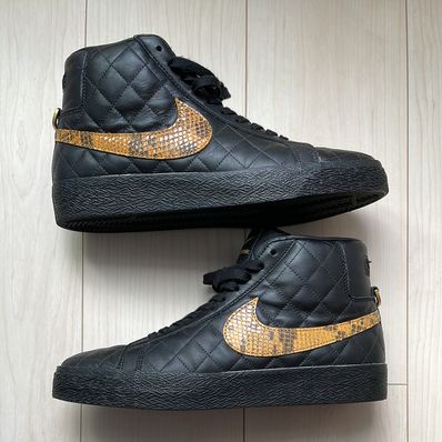 Supreme × Nike SB Blazer Mid "Black"
