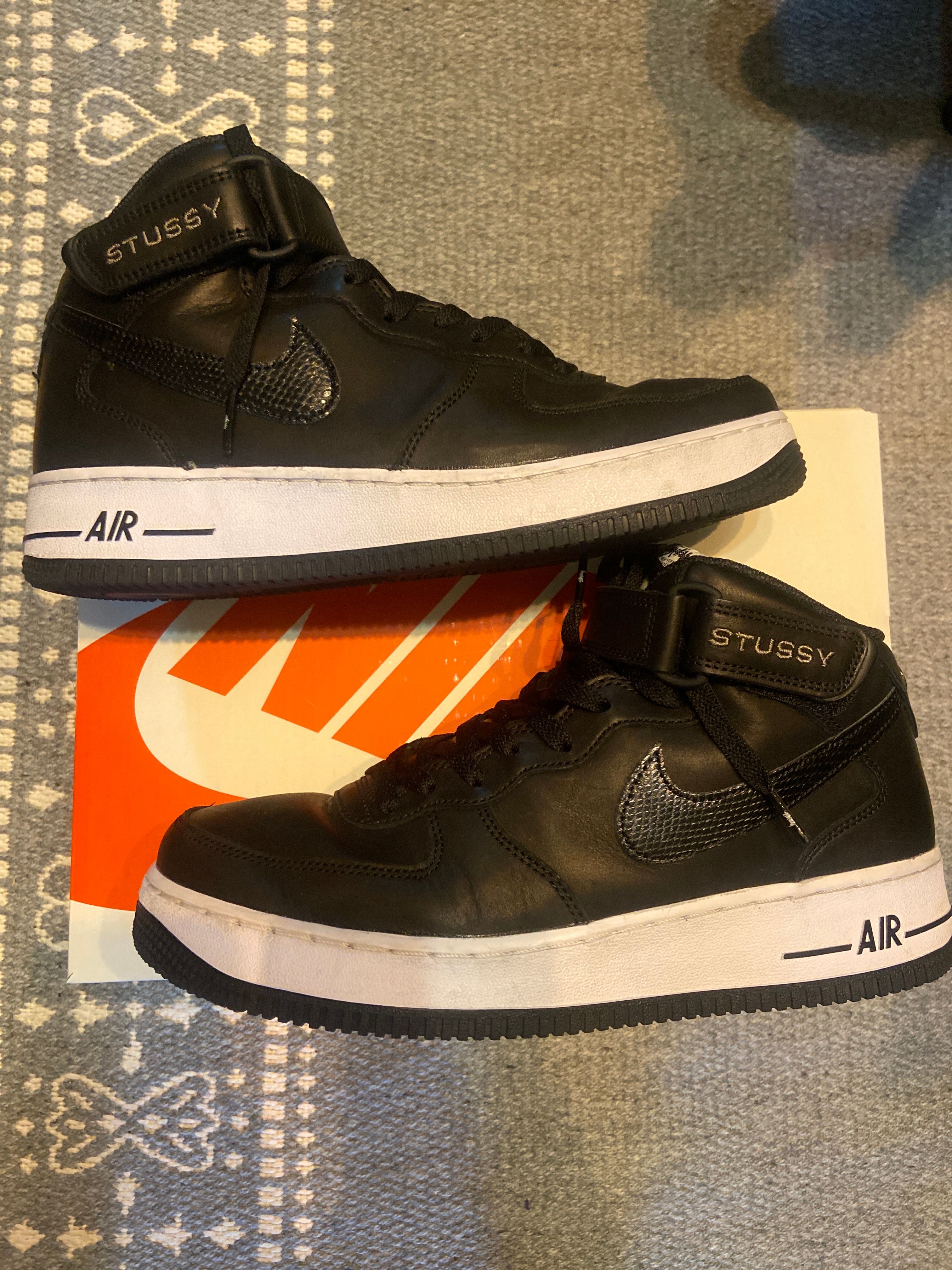 Stussy × Nike Air Force 1 Mid "Black/Black"