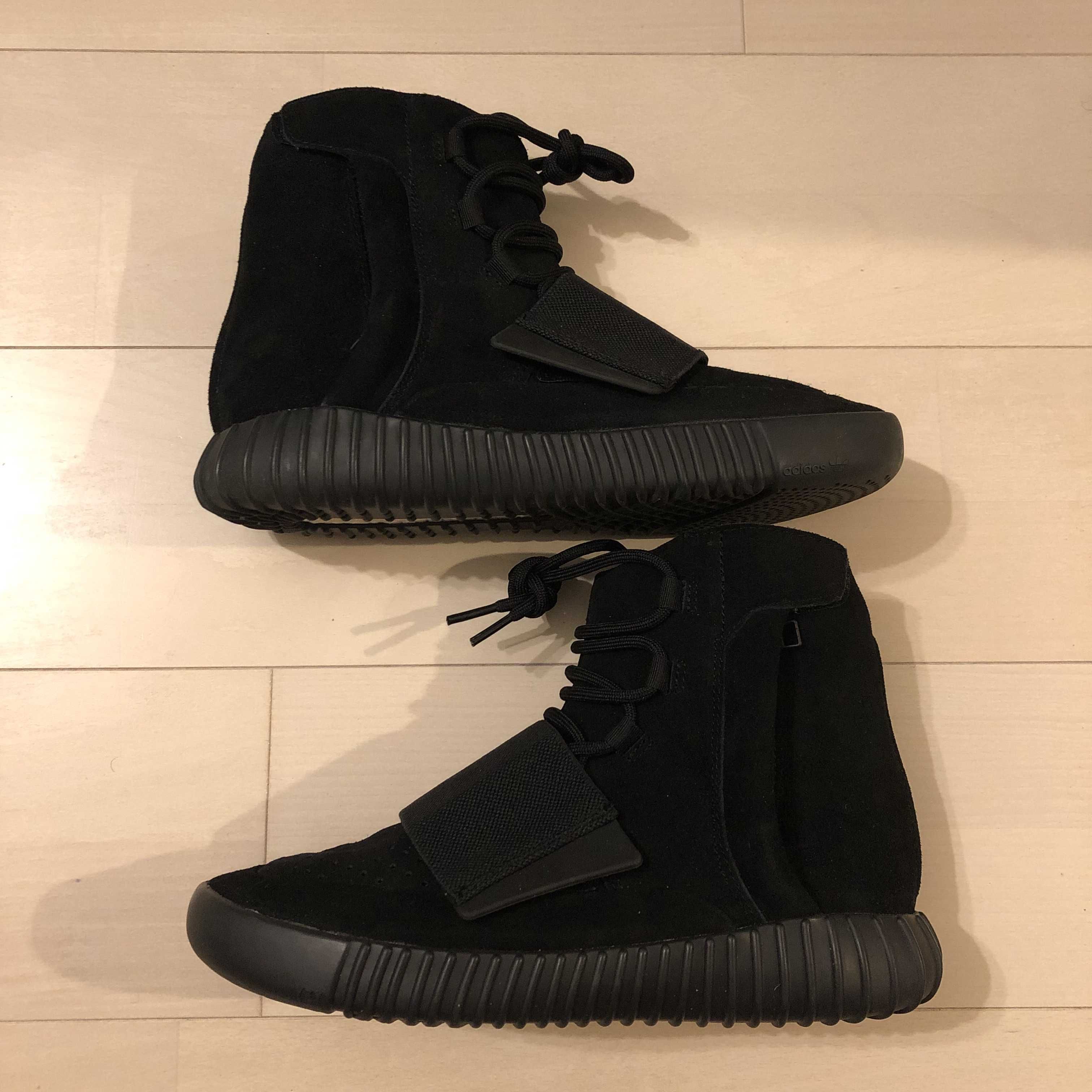 adidas YEEZY Boost 750 "Triple Black"