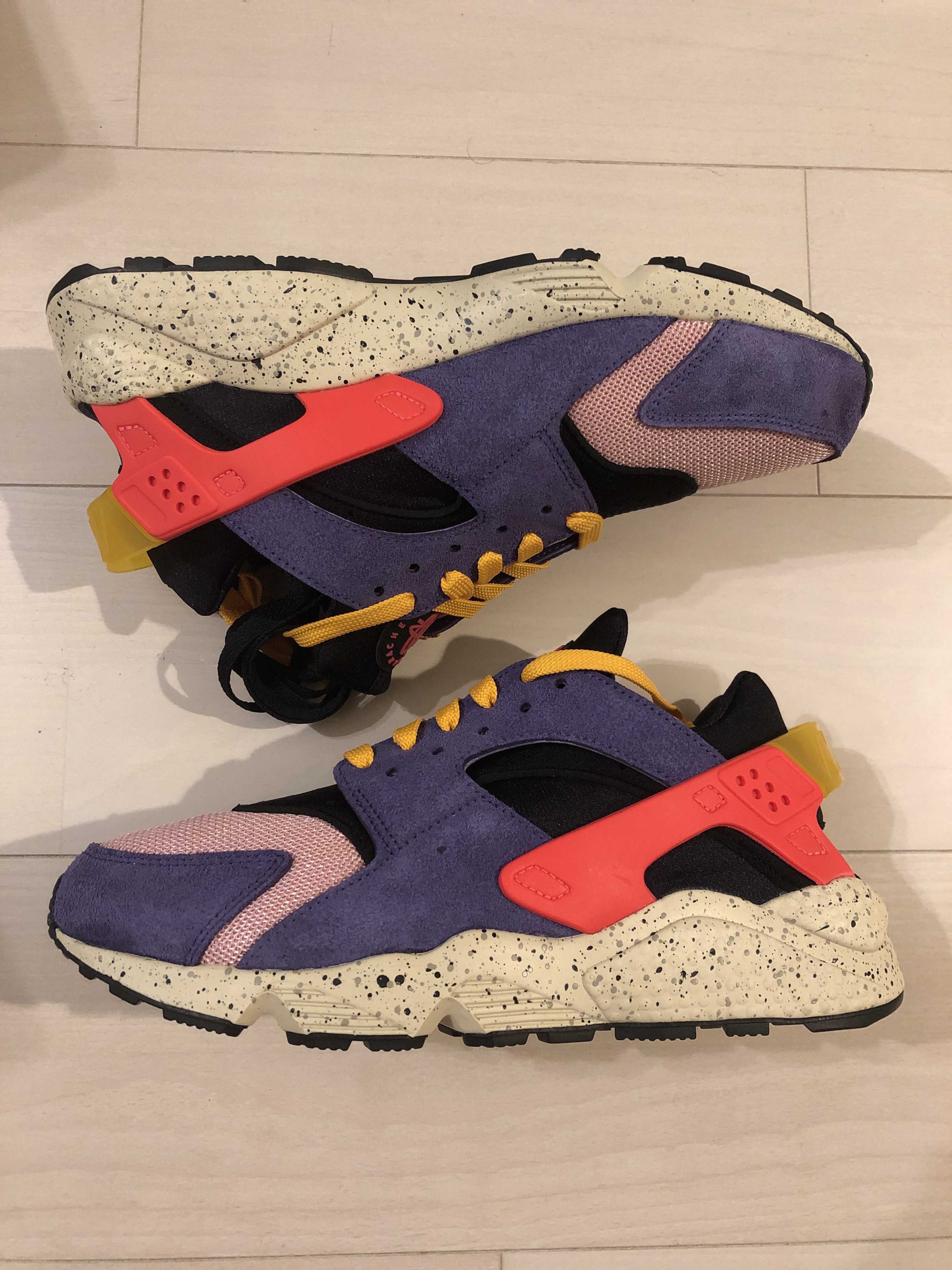 size? × Nike Air Huarache "Court Purple/Bright Crimson"