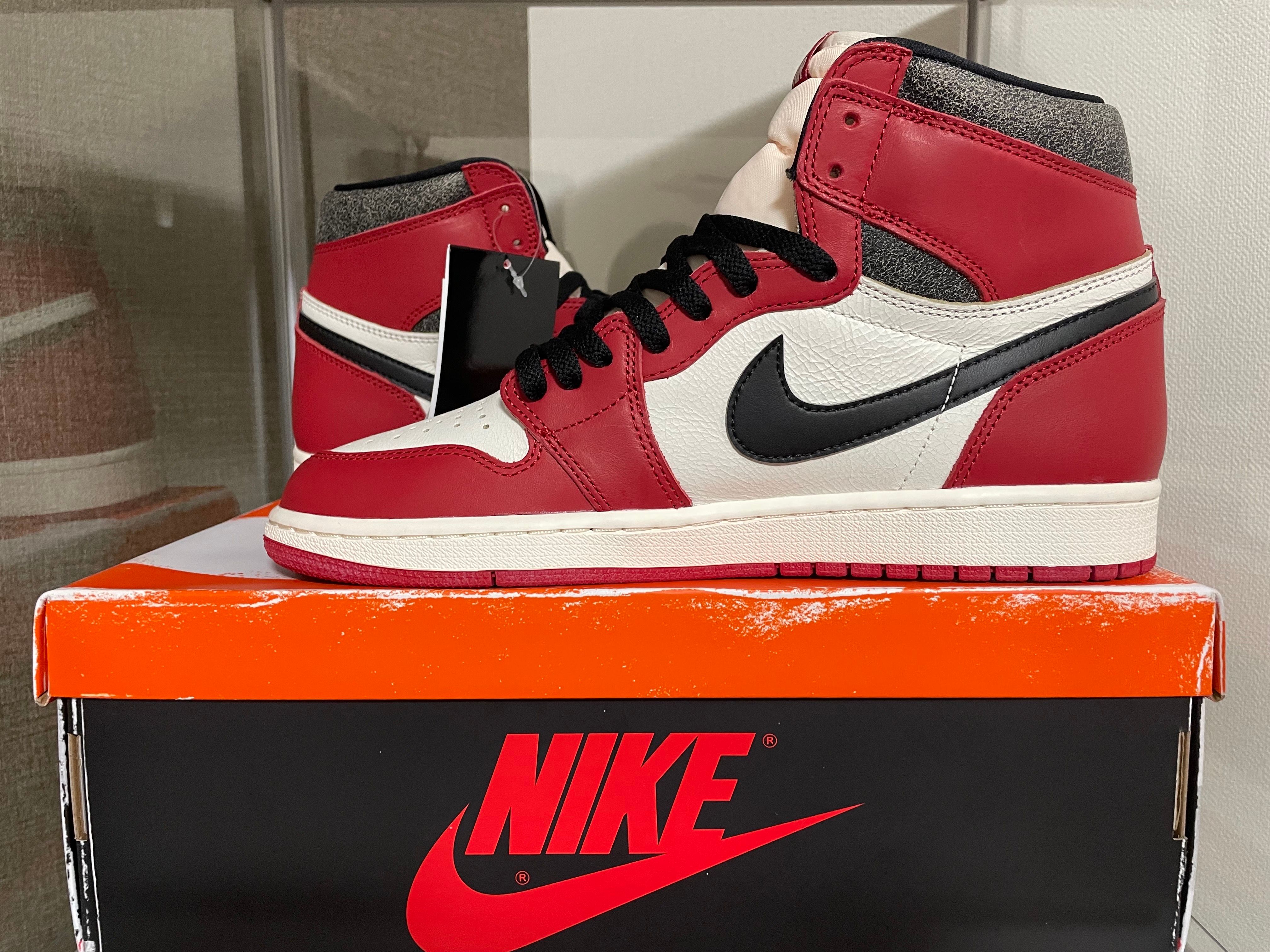 Nike Air Jordan 1 High OG "Lost & Found/Chicago"