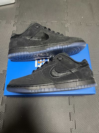 UNDEFEATED × Nike Dunk Low SP "5 ON IT"