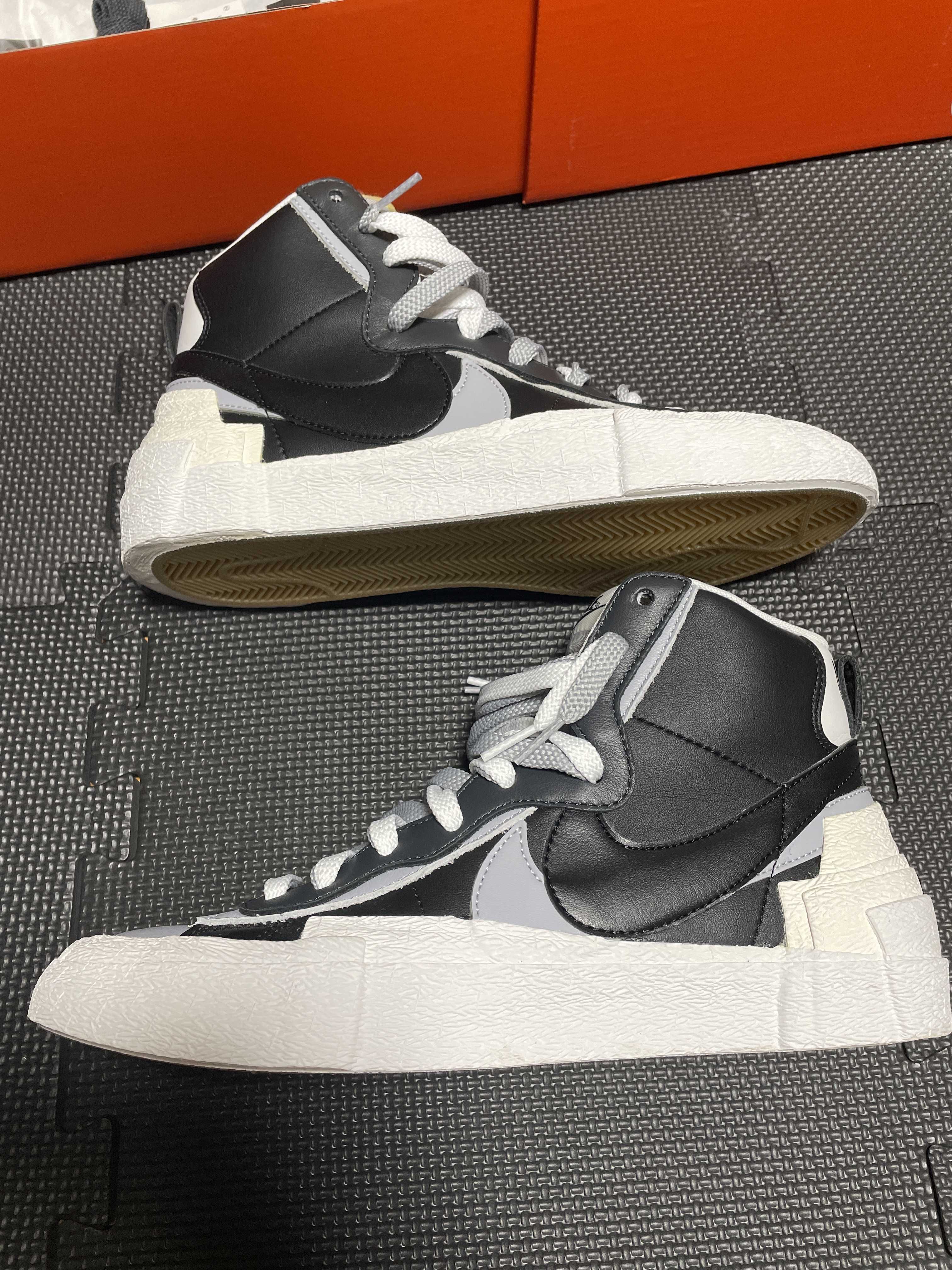 sacai × NIKE BLAZER MID "BLACK/WOLF GREY/WHITE"