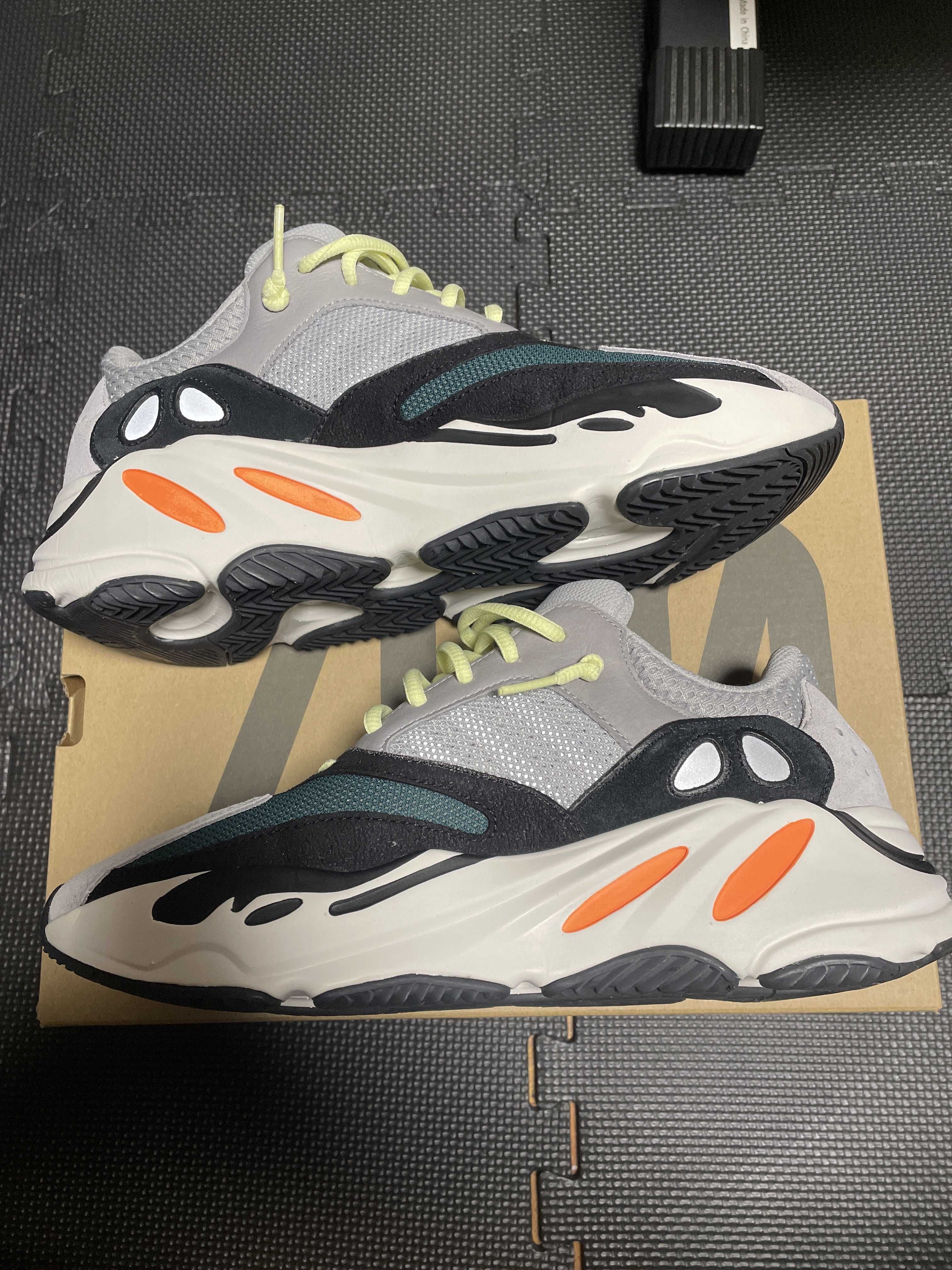 adidas YEEZY Boost 700 "Wave Runner"